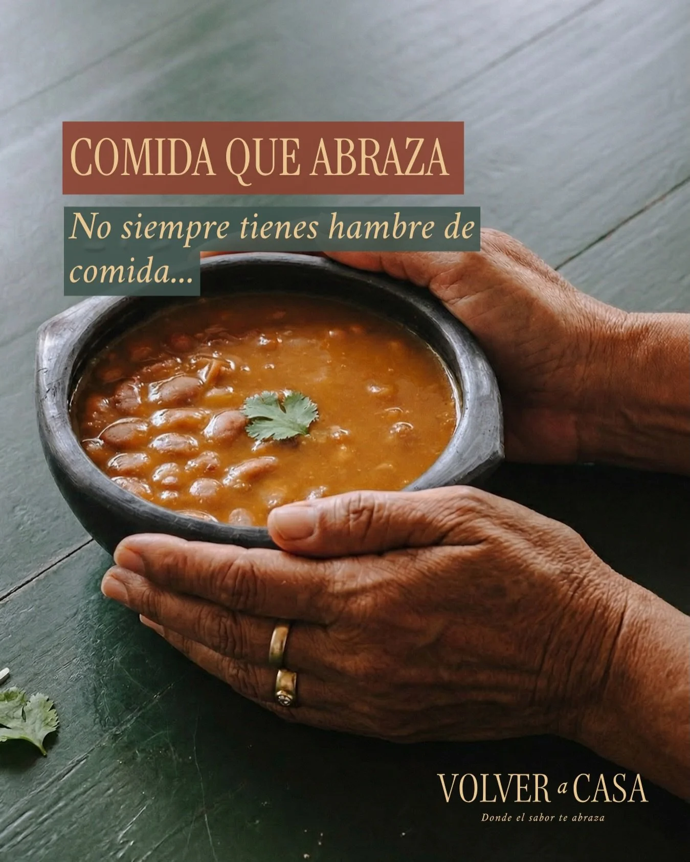 No siempre tienes hambre de comida.

A veces tienes hambre de hogar.

De sentarte sin af&aacute;n.
De comer con calma.
De sentir que ese momento&hellip; s&iacute; vale la pena.

Vivimos r&aacute;pido.
Comemos r&aacute;pido.
Y aun as&iacute;, algo sig