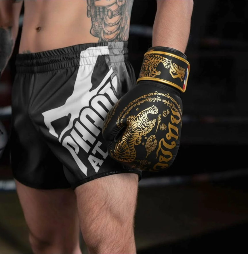 Phantom_Boxing_Gloves_Muay_Thai_Black_Gold_4.jpg.png