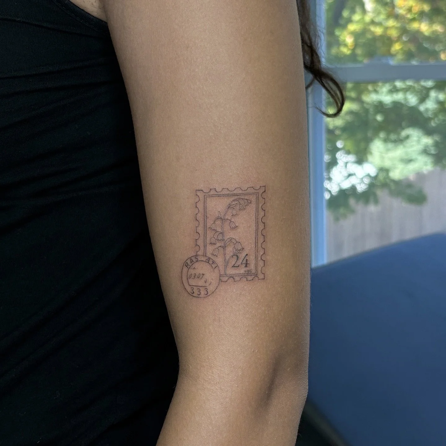 Cute little fine line stamp &bull;
&bull;
&bull;
&bull;
&bull;
&bull;
Quality &amp; precision in every line✨
&bull;
&bull;
&bull;Dm @livinkedstudio.co to book
&bull;Booth rental available 
&bull;
&bull;
&bull;
&bull;
&bull;
#newyorktattoo #longisland