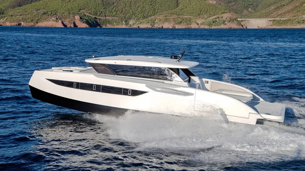The Sunreef 55 ULTIMA: When Power Meets the Horizon