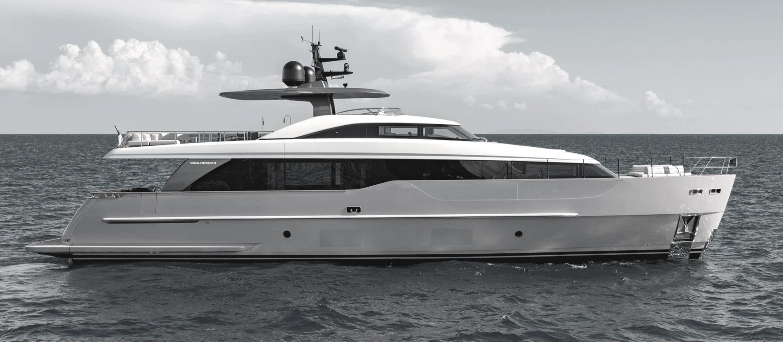 Sanlorenzo SD90: The Art of Going Anywhere, Slowly Enough to Enjoy It