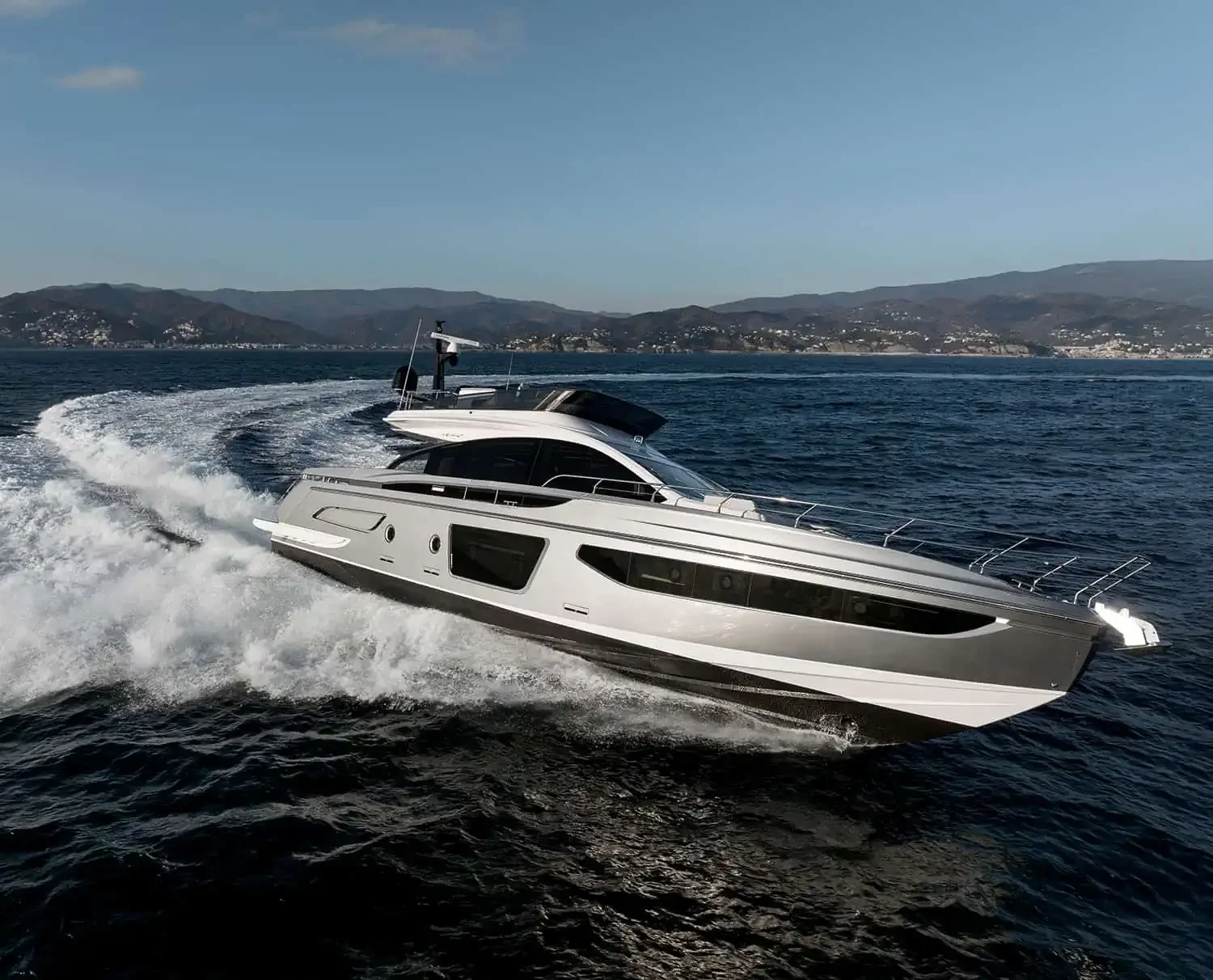 The Azimut S7: Triple-Engine Sport Yacht With an Eco Conscience