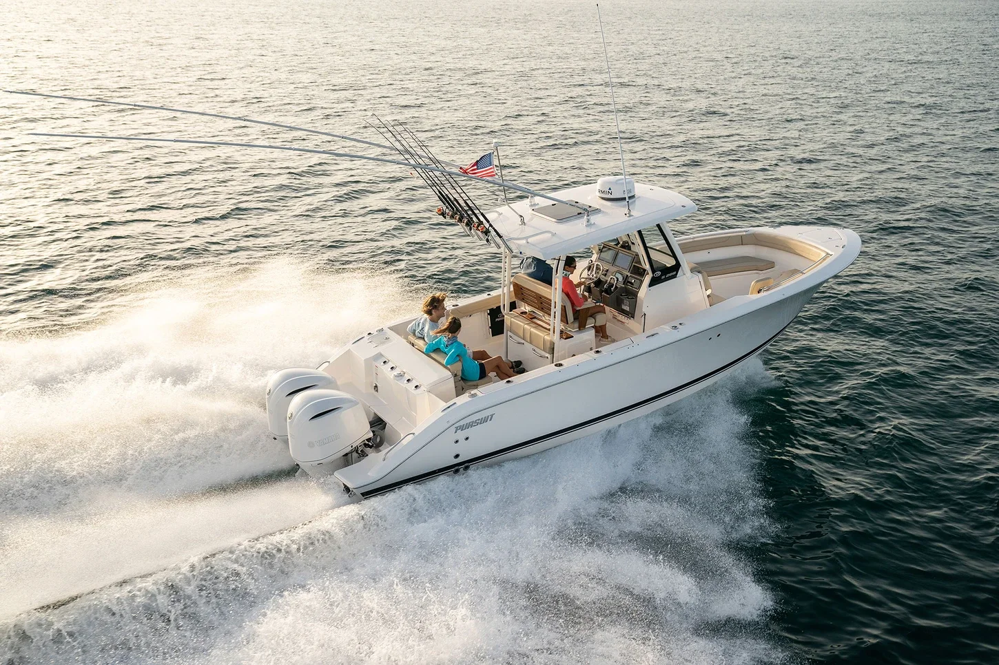 The Pursuit S 288: When 30 Feet Feels Like 40