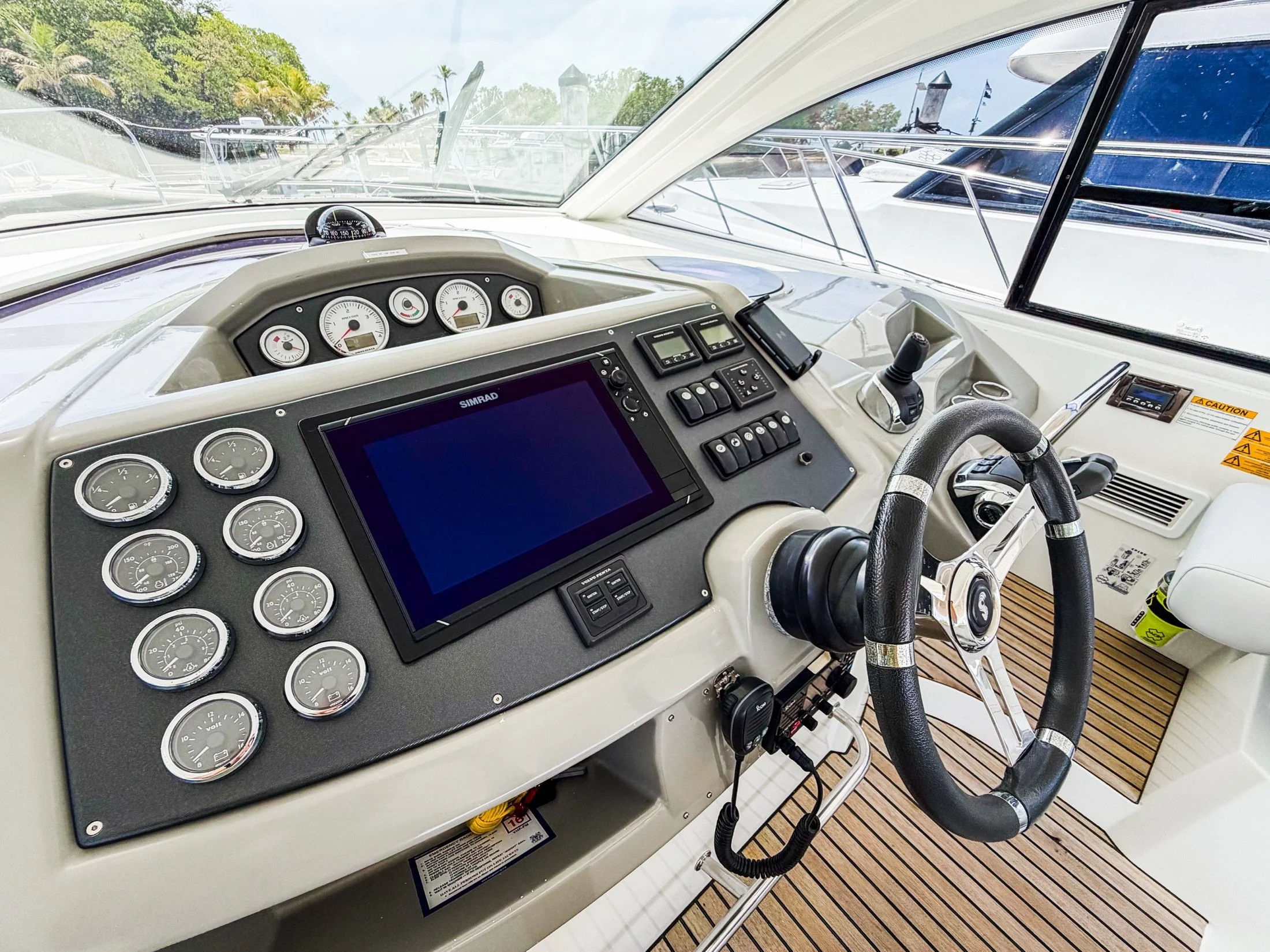10-helm-dash.jpg