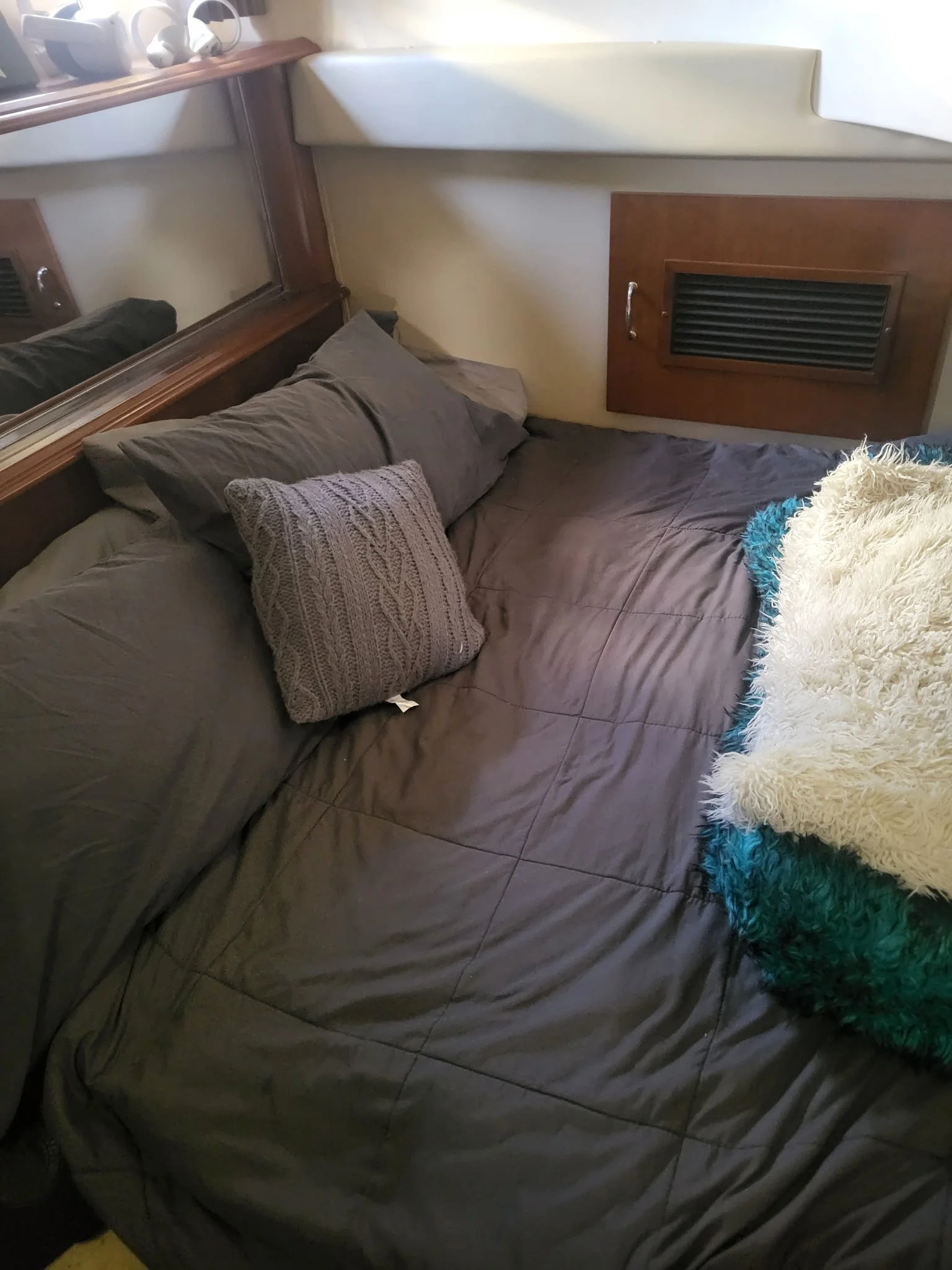 29-mid-stateroom.jpg