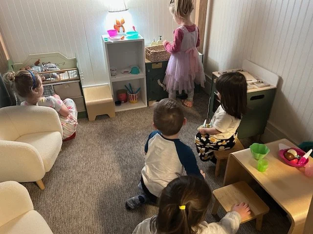 Kids playing at Beaumont Children's Center bilingual Chinese preschool in Portland, Oregon