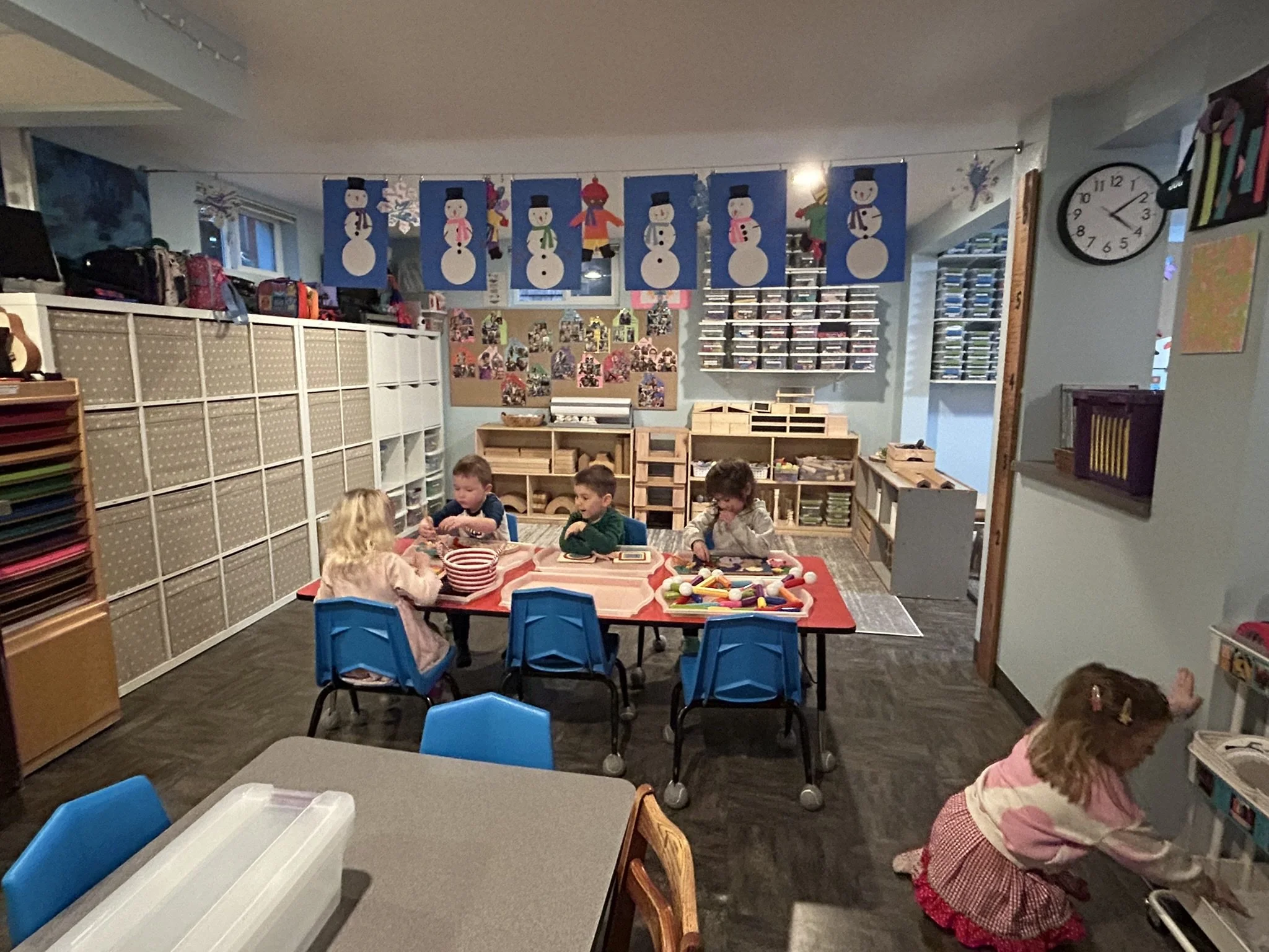Children playing at Beaumont Children's Center bilingual Chinese preschool in Portland, Oregon