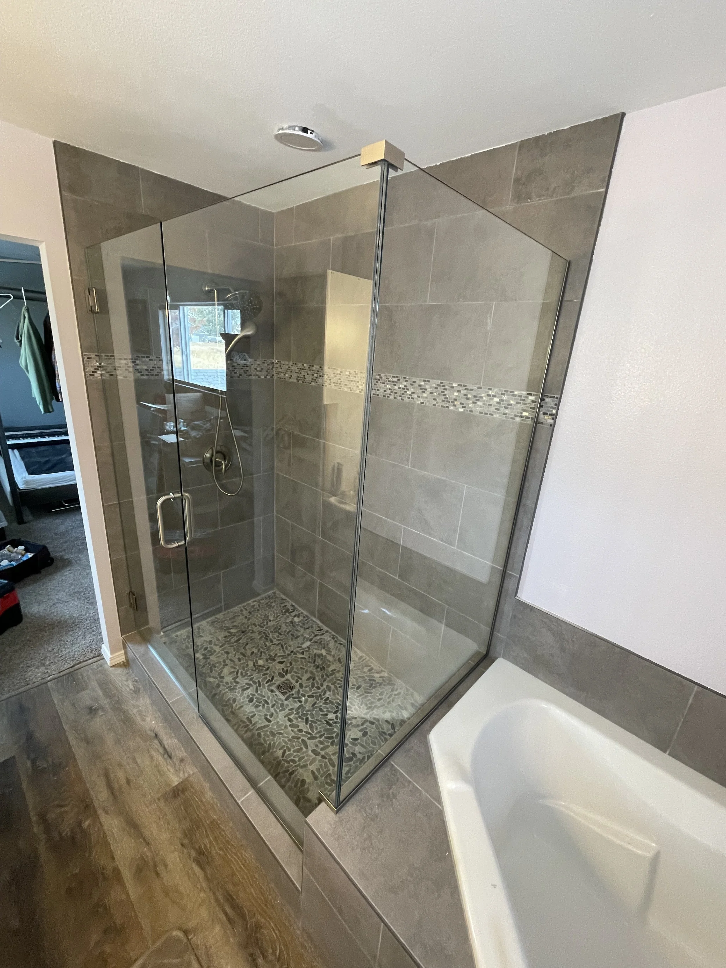 90 degree frameless shower enclosure
