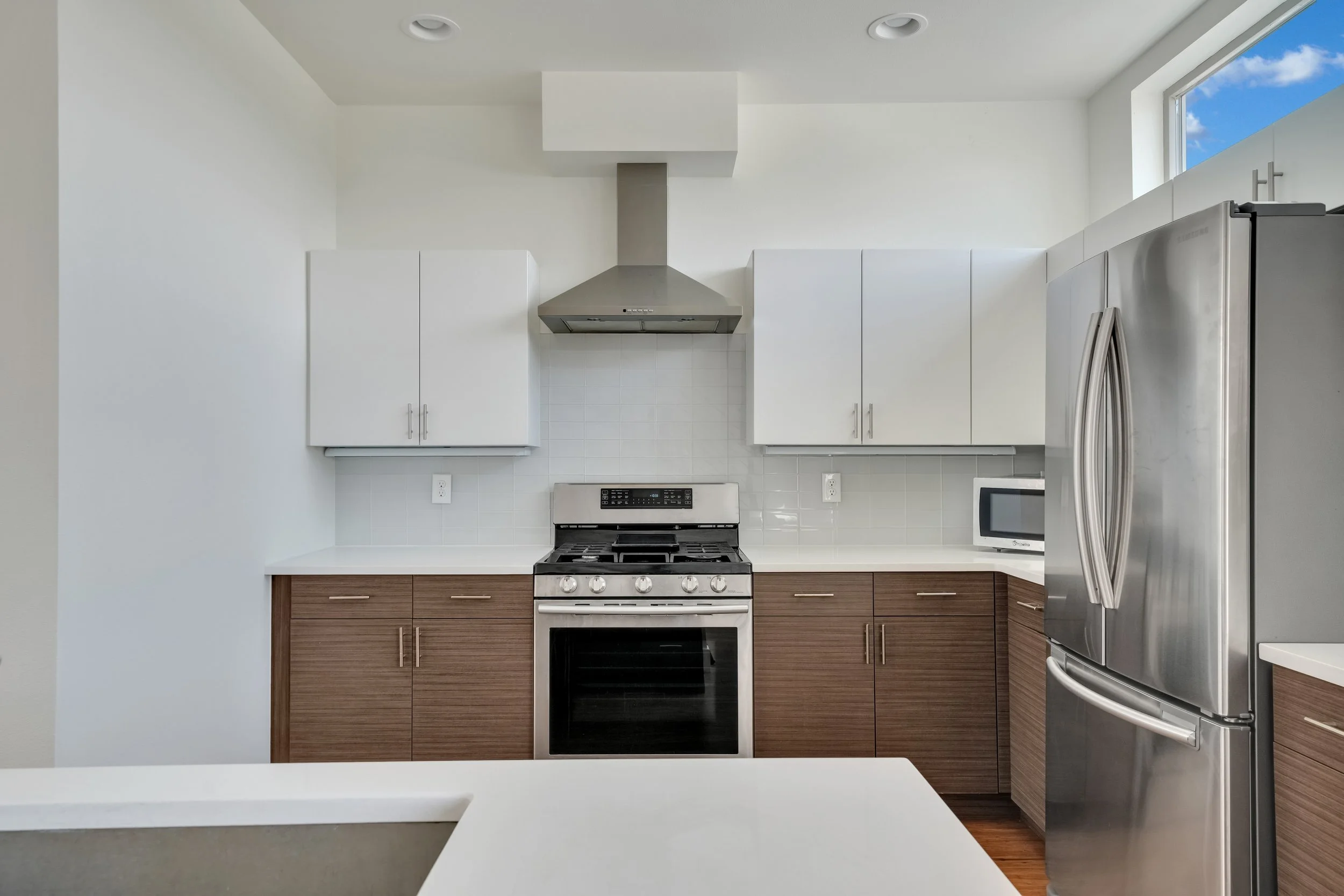 1208 Perry St(MLS)-7.jpg