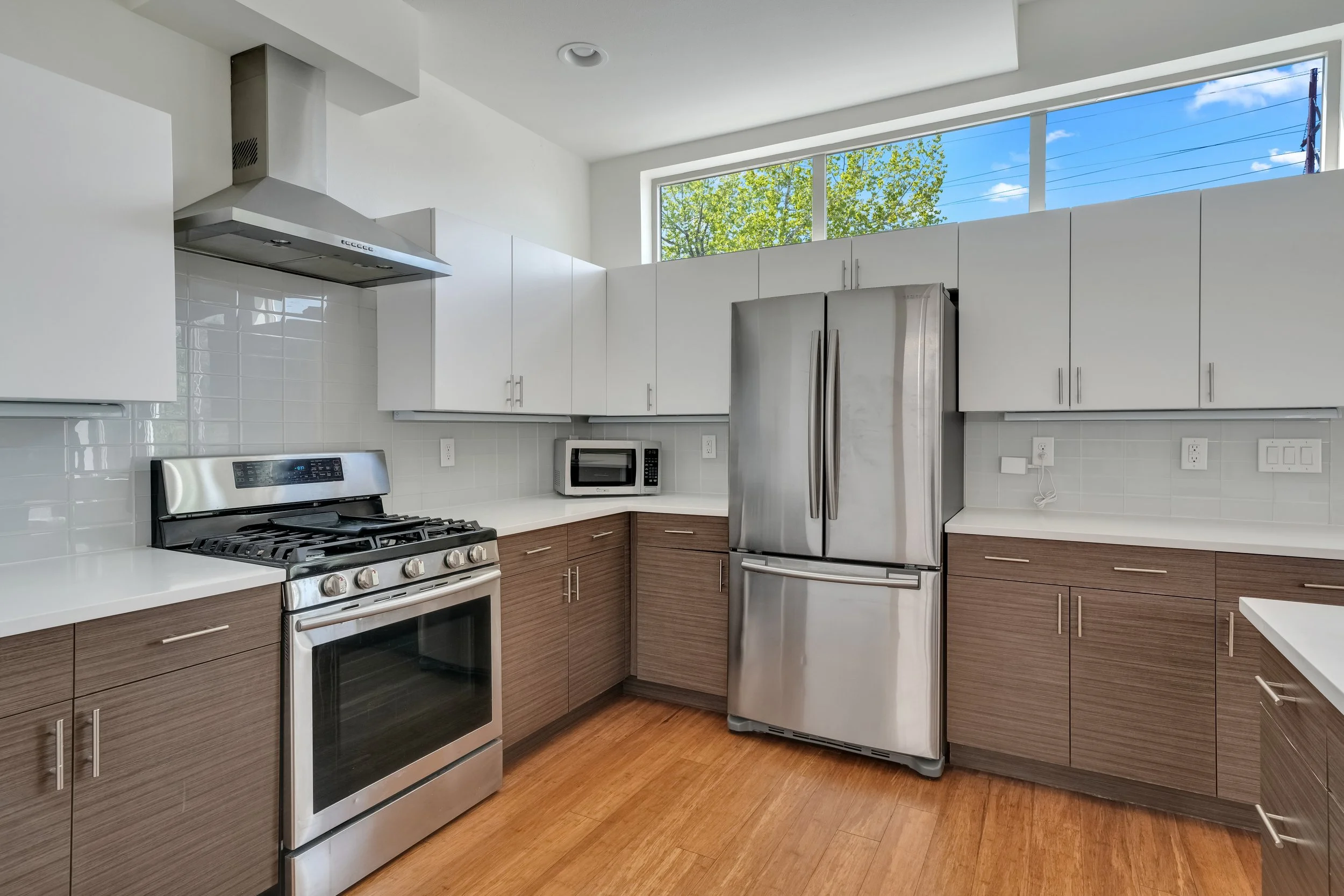 1208 Perry St(MLS)-11.jpg