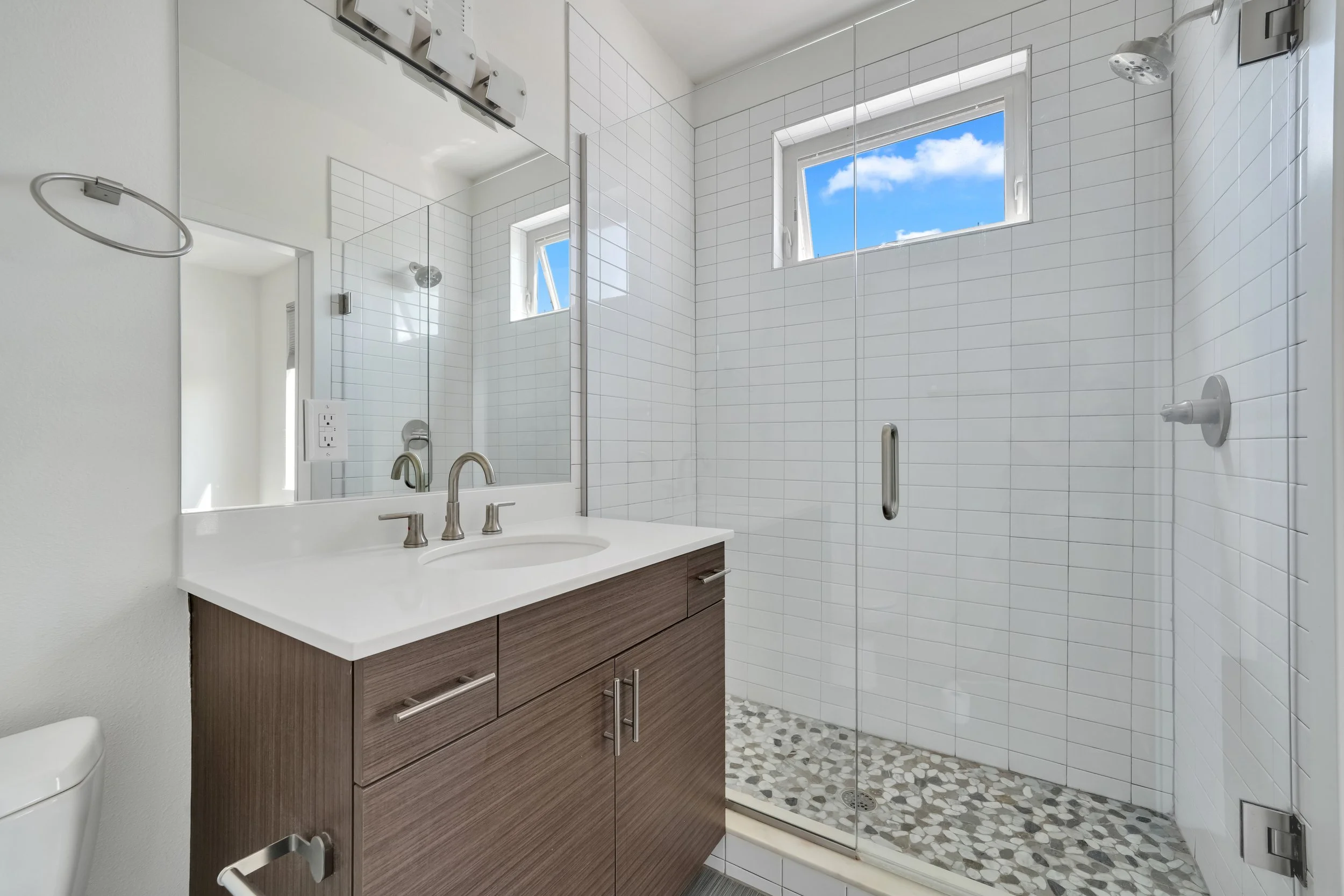 1208 Perry St(MLS)-16.jpg