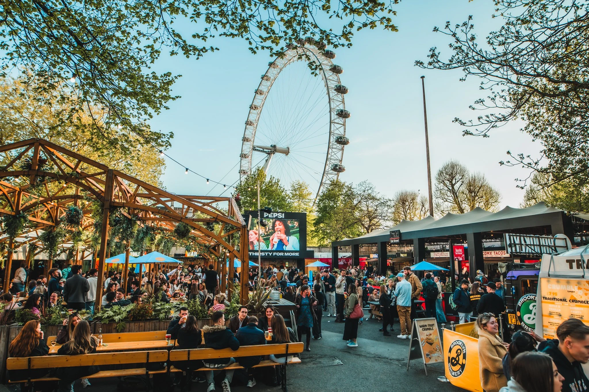 Between The Bridges London Eye Garden Bar