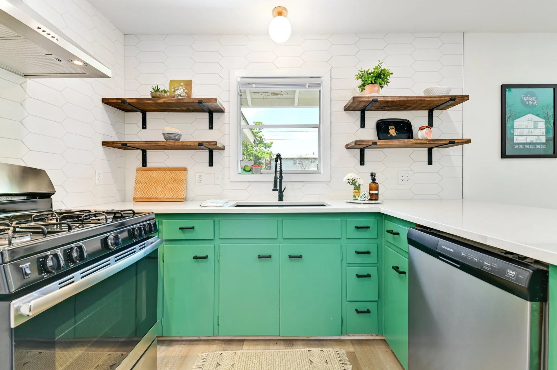 014-386405-104 West Lisa Dr 14_10382011.jpg