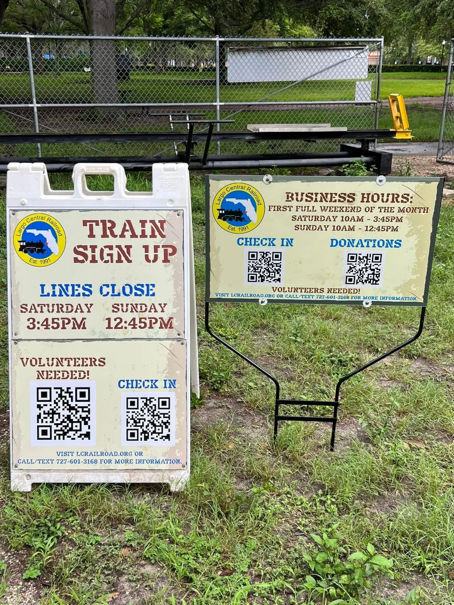 Geometric drawing of an outline square with sections divided by vertical, horizontal, and circle lines.