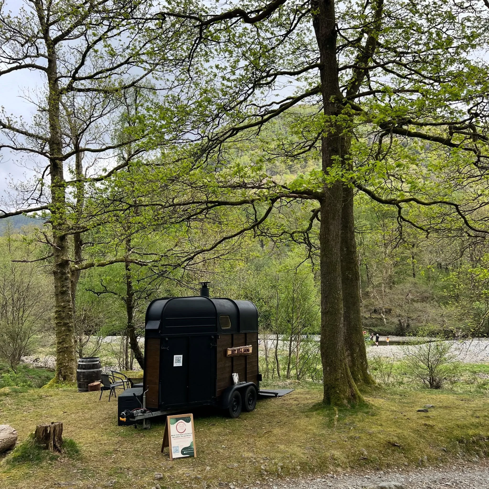 Hot sauna and cold plunge in a beautiful setting? 

Bookings are now live for the rest of May☀️

#sauna #mobilesauna #woodfiredsauna #wellness