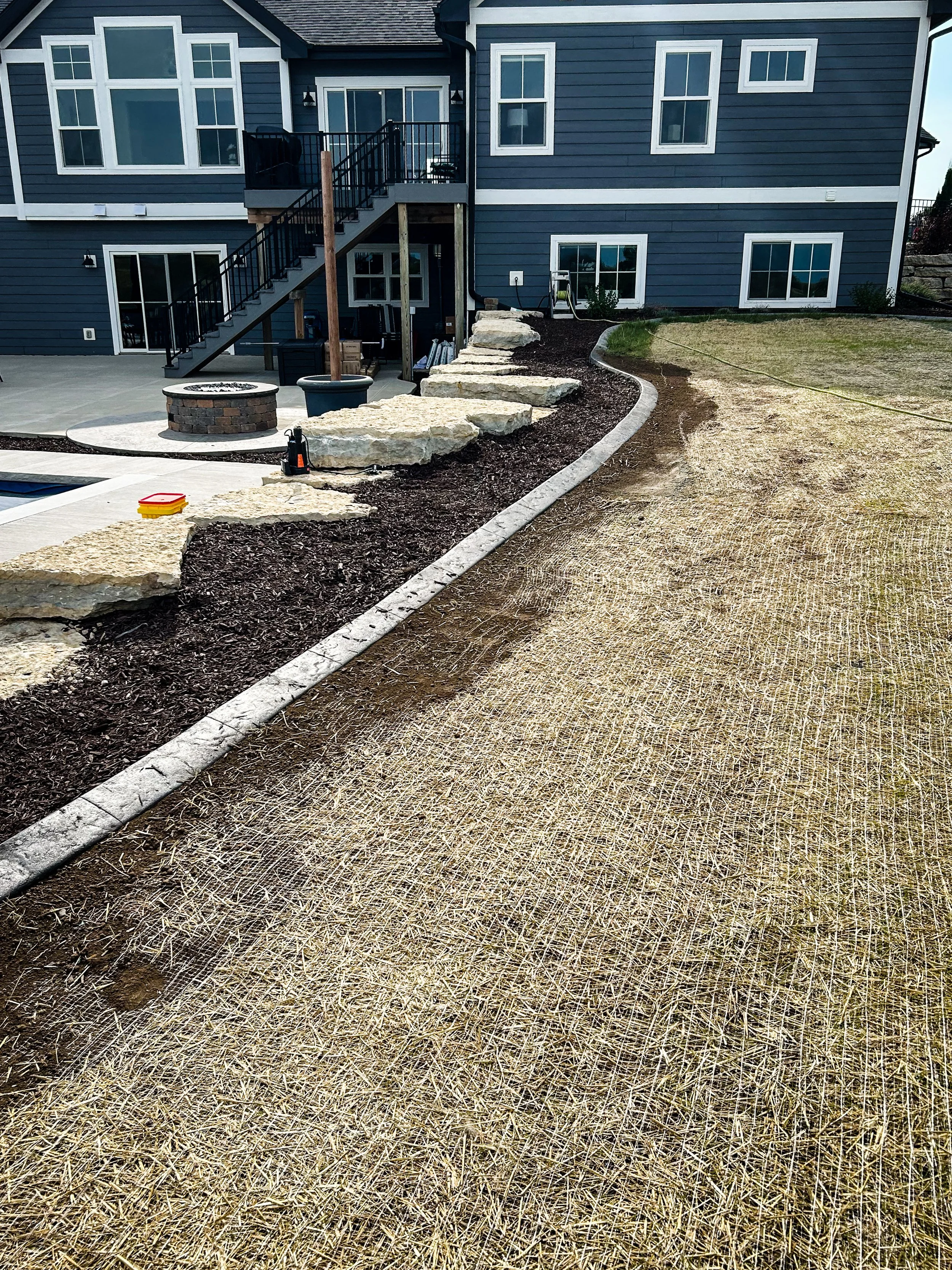 Concrete Curb 11.jpg