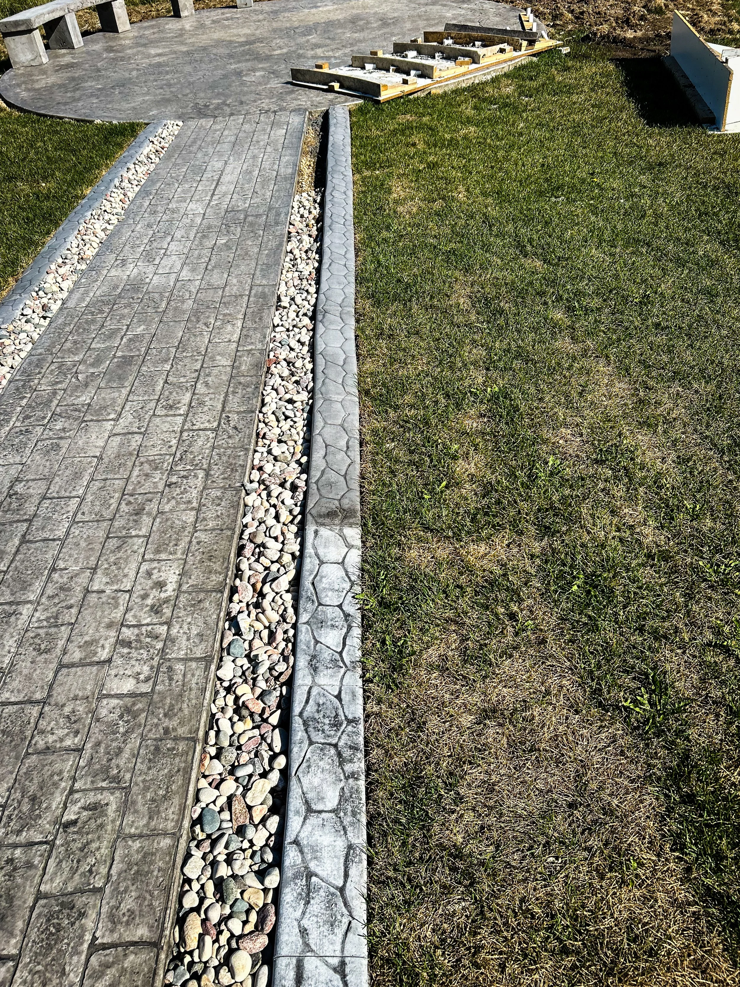 Concrete Curb 12.jpg