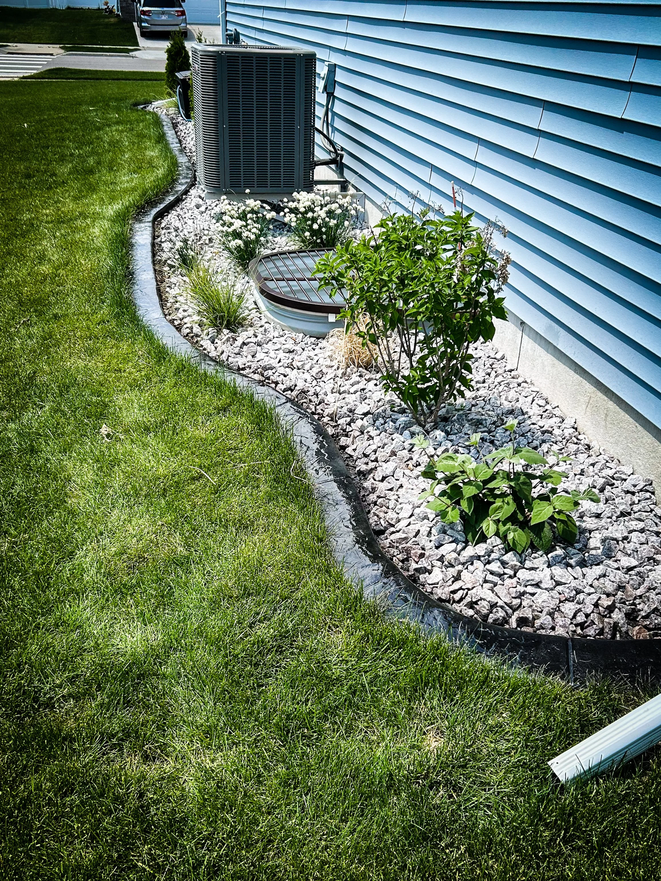 Concrete Curb 15.jpg