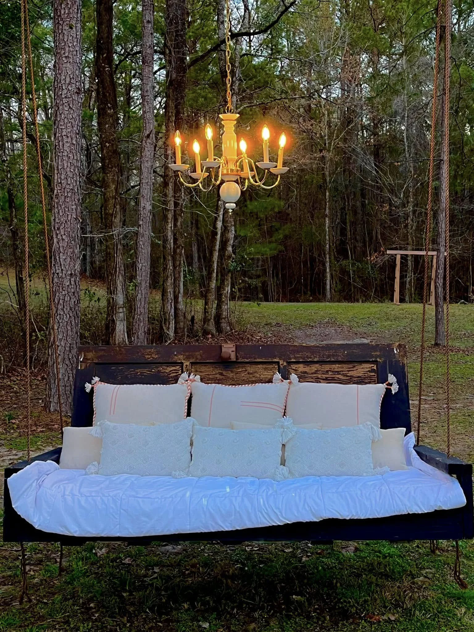 swing light.jpg