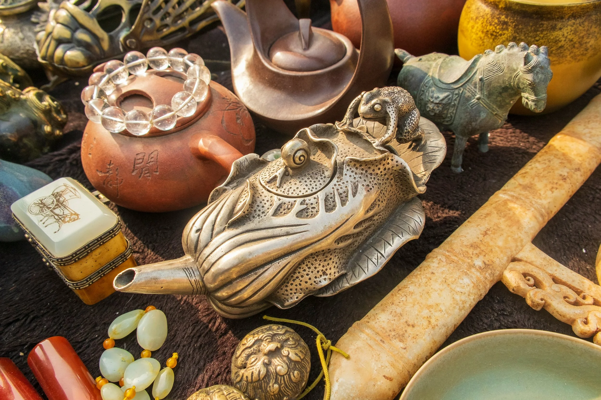 What to Do With Family Heirlooms No One Wants