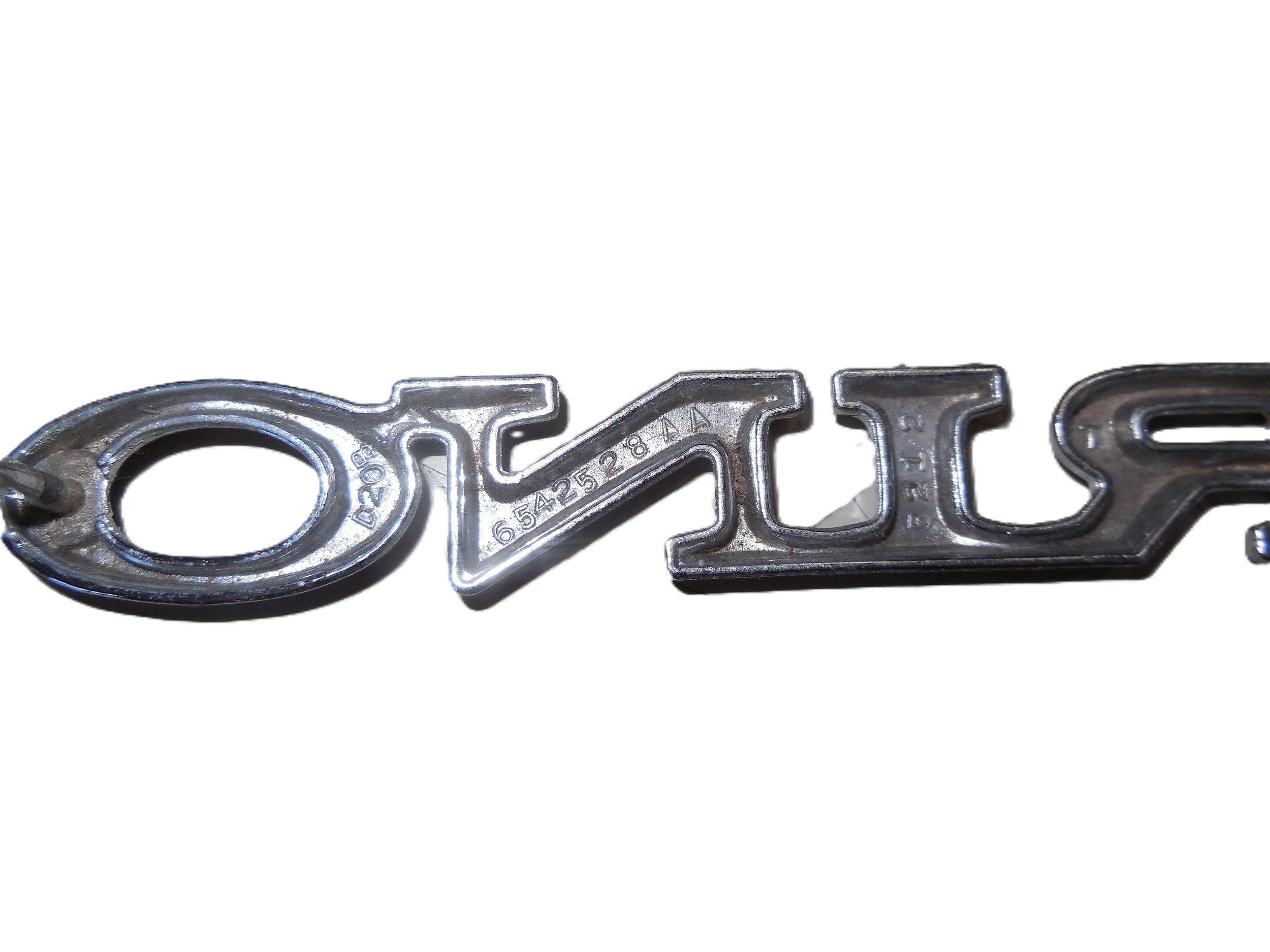 72 torino emblem2.JPG