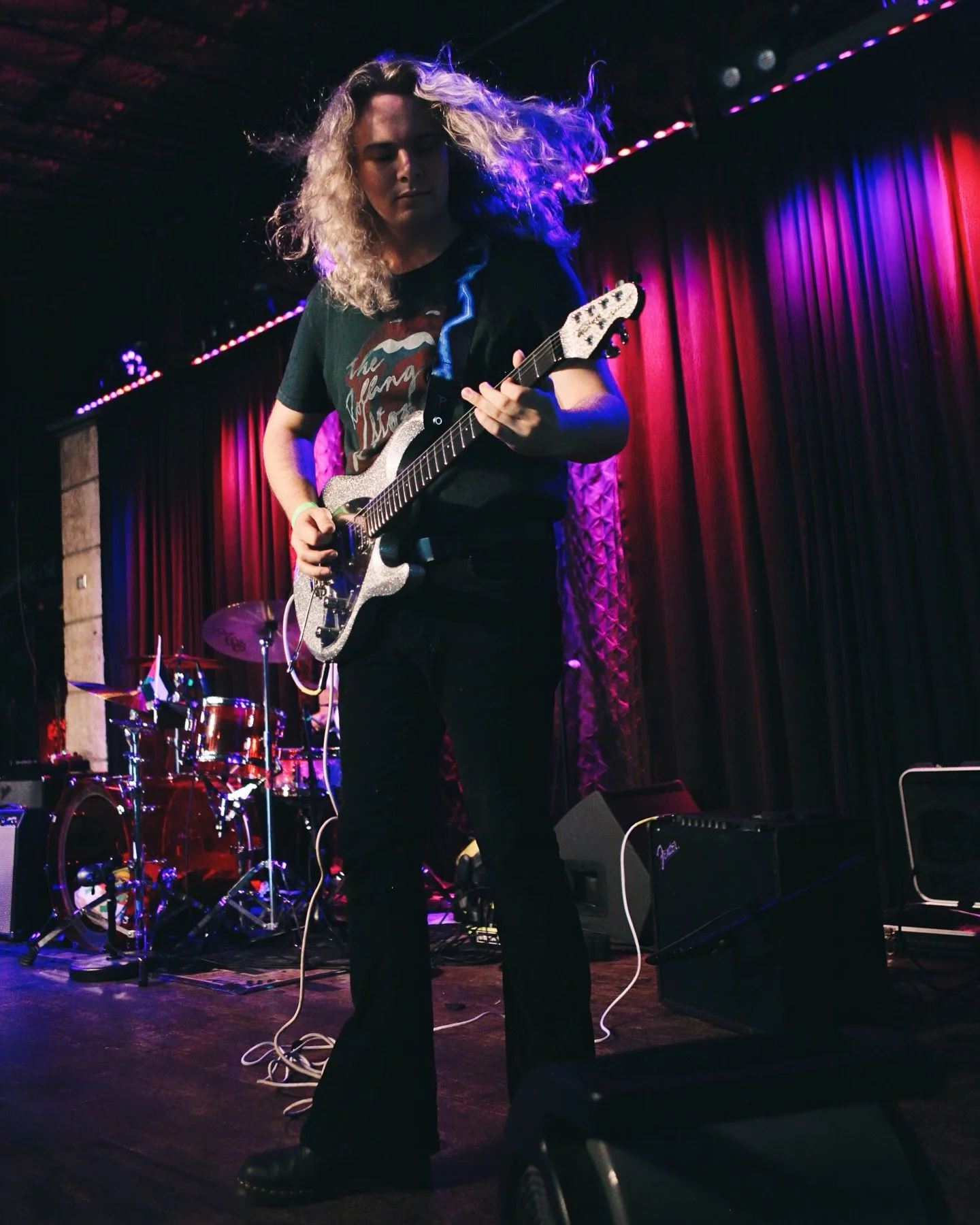 HAPPY BIRTHDAY TO DAN THE MF MAN! 🎉🎂🥳
We are so grateful to have such a talented and outgoing guitarist. We love you bro 😘