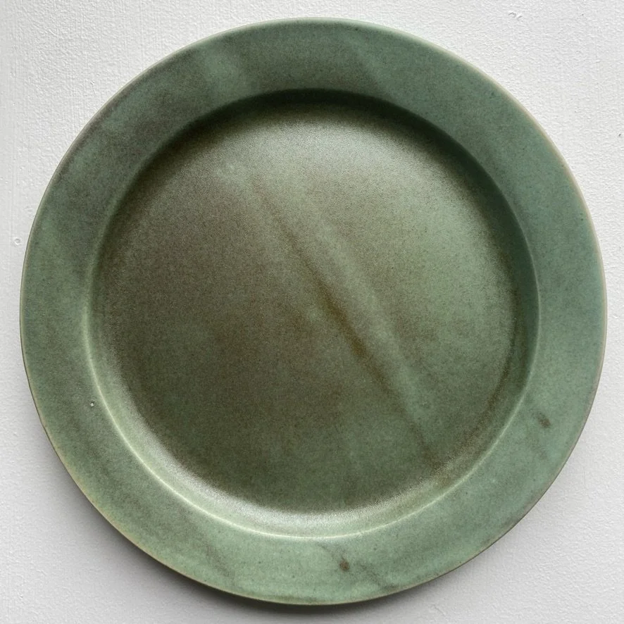 Dinner plate 27%22.jpg