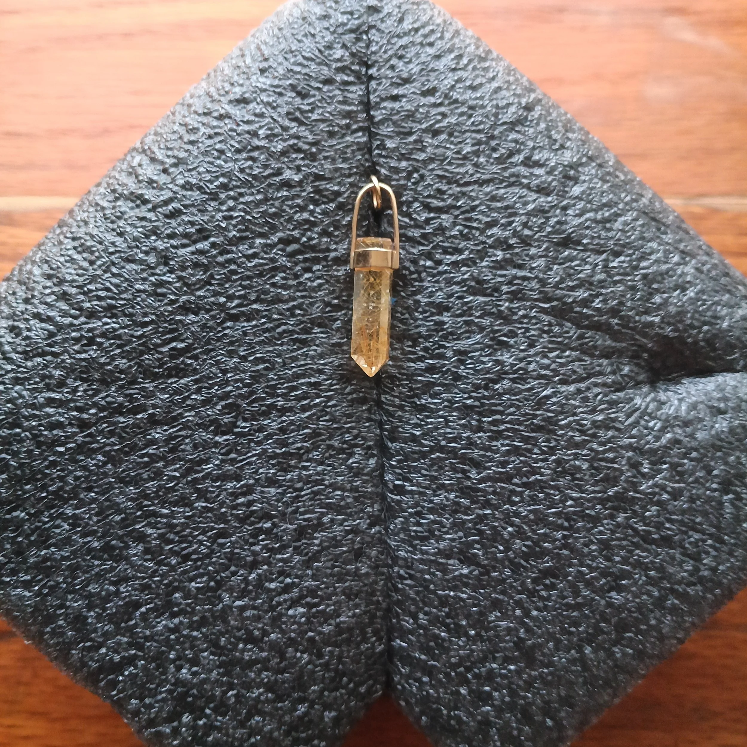 14kt Gold Bale Mounting Gold Crystal