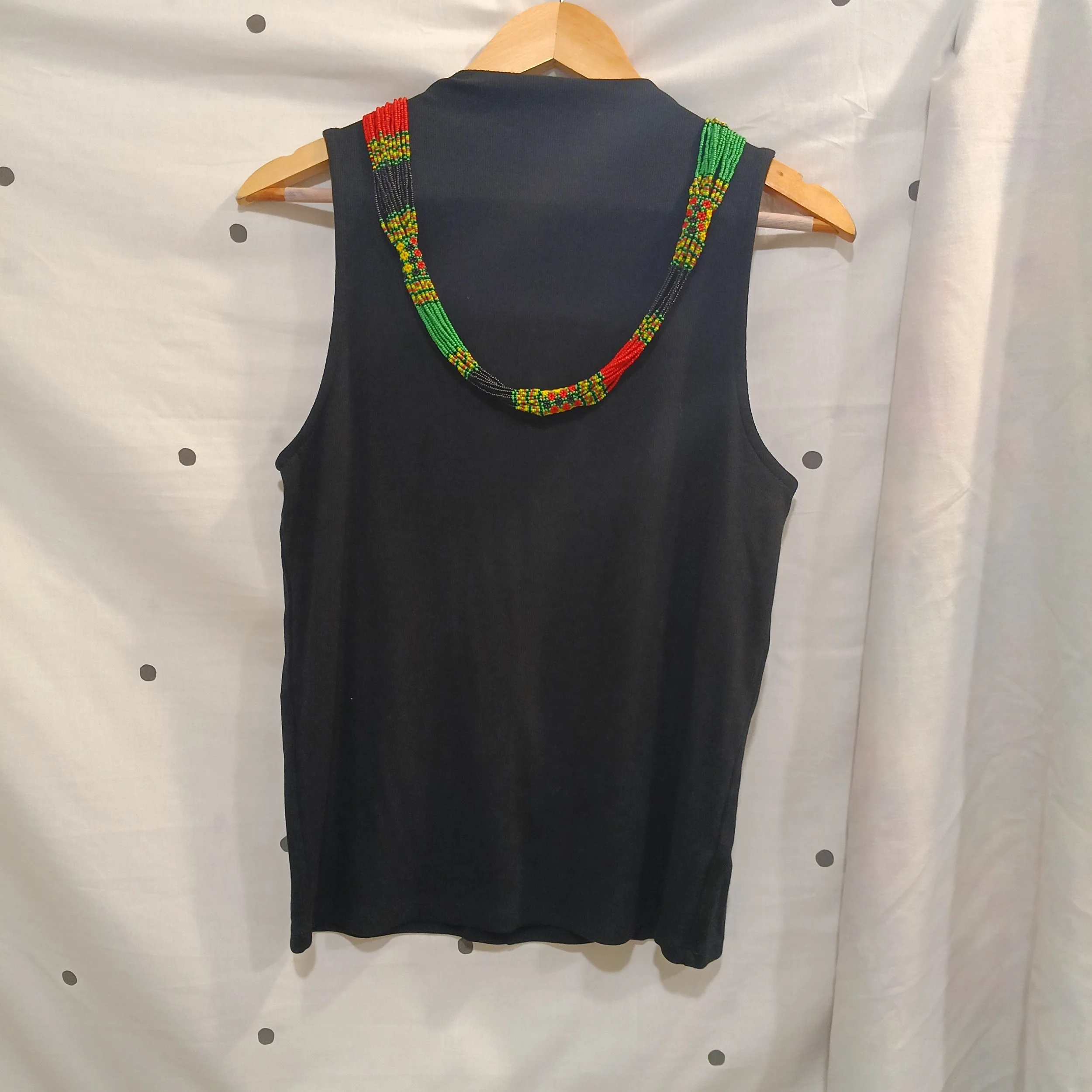 Cultural Elegance Beaded Necklace Black, Red, Green, and Yellow