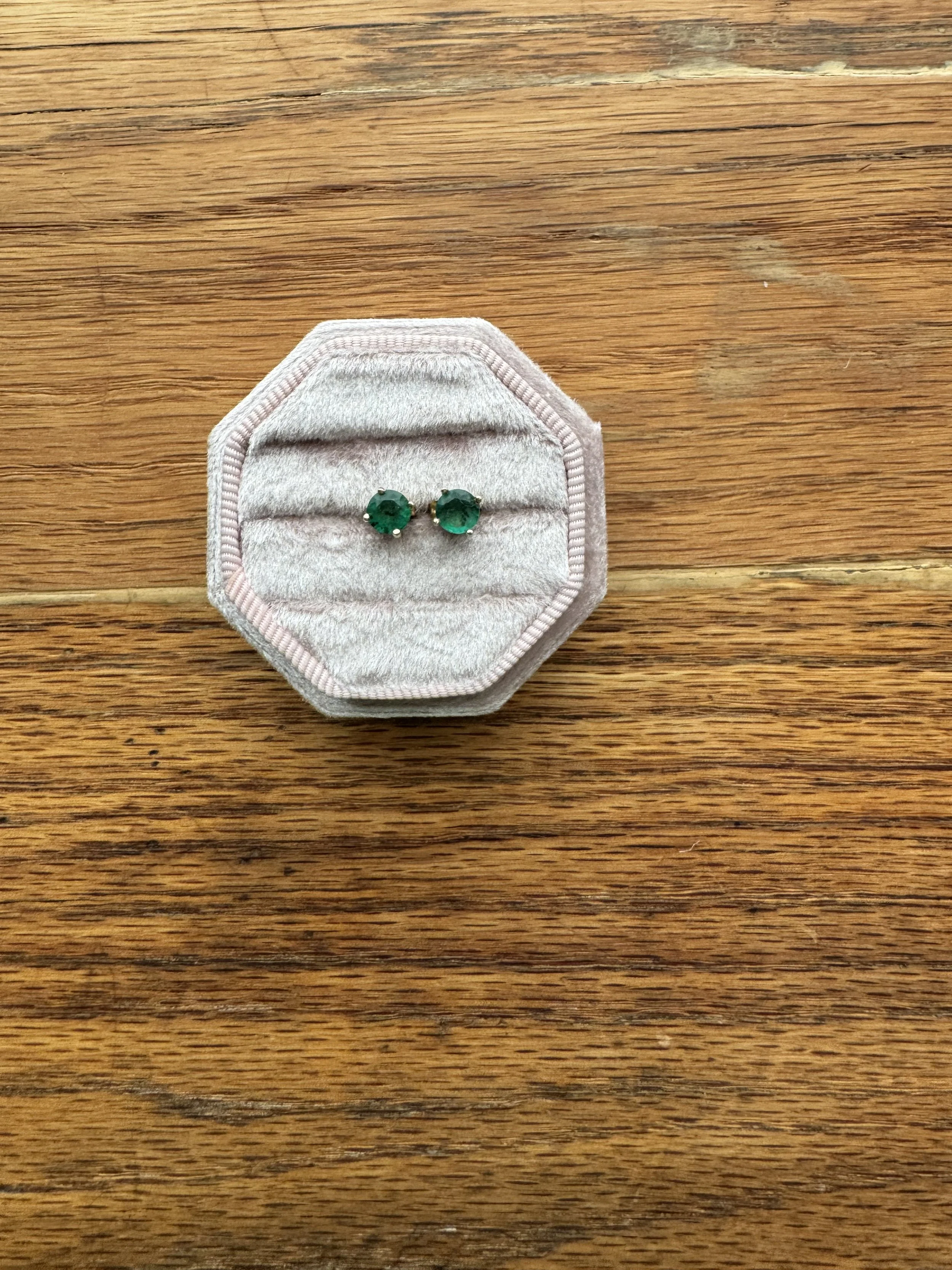 14Kt Yellow Gold Emerald Studs Earrings