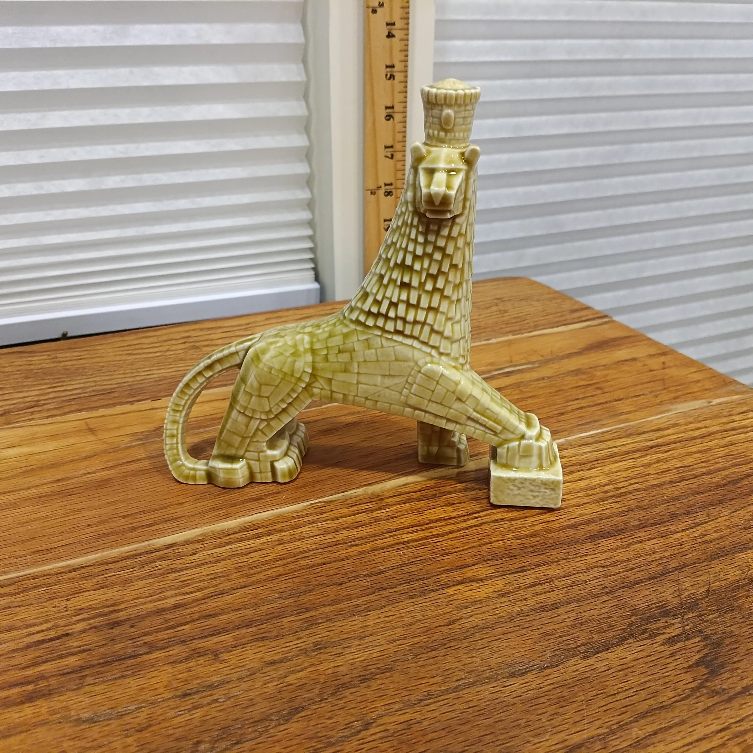 LLadro Decorative Ceramics Figurine Stylized Lion Crown Persian or Egyptian