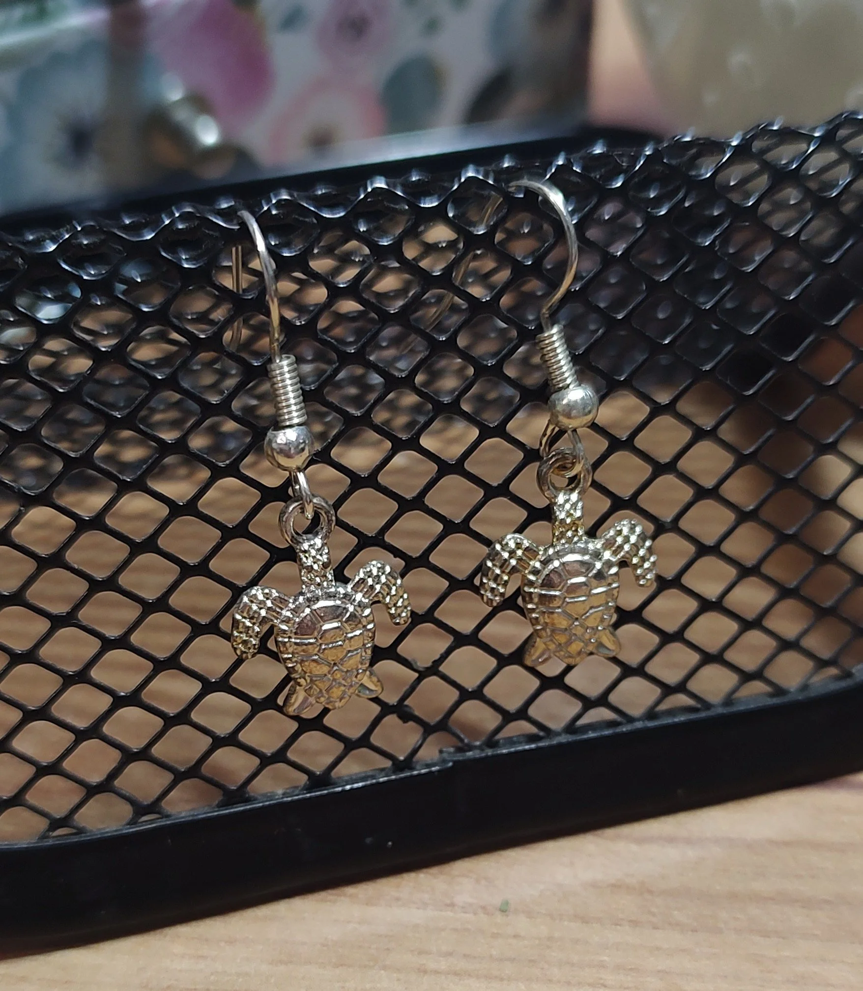 Charming Sea Turtle Earrings