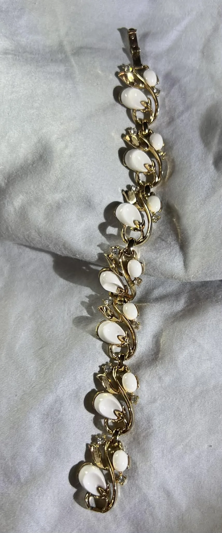 Trifari Pebble Beach Braclet 1.jfif