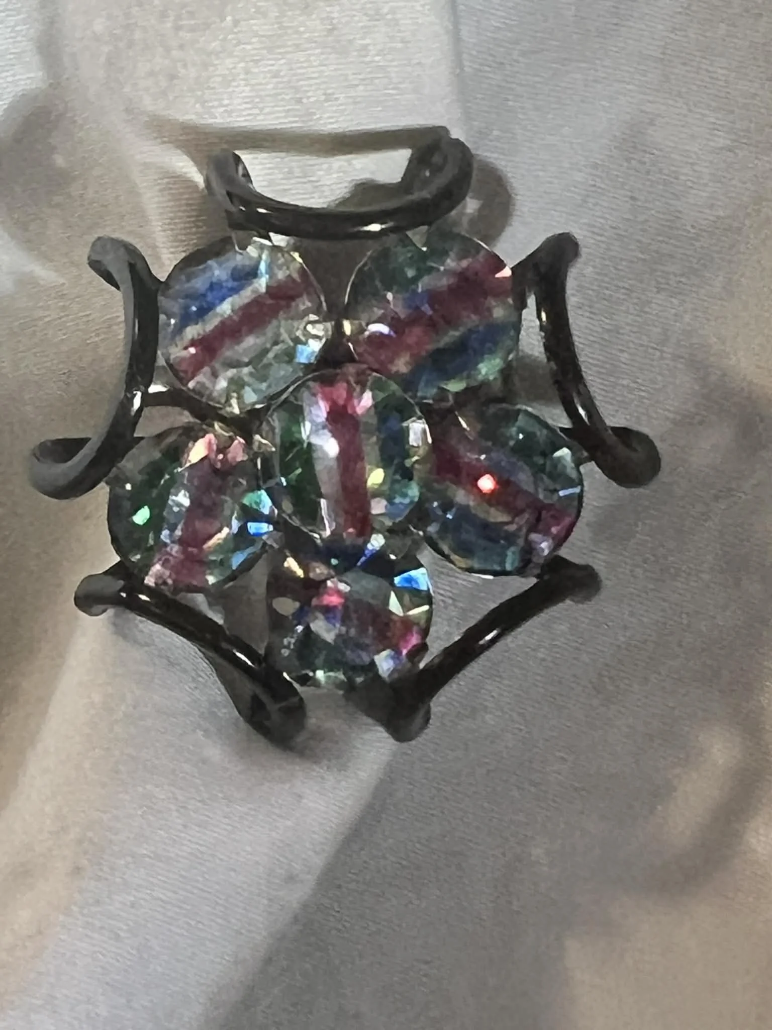 Vintage Flower Rhinestone Brooch with Metal Frame Petals 3.jfif