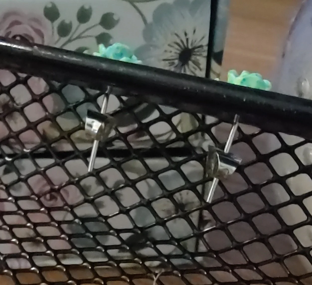 Green Resin Flower Back 2.jpg