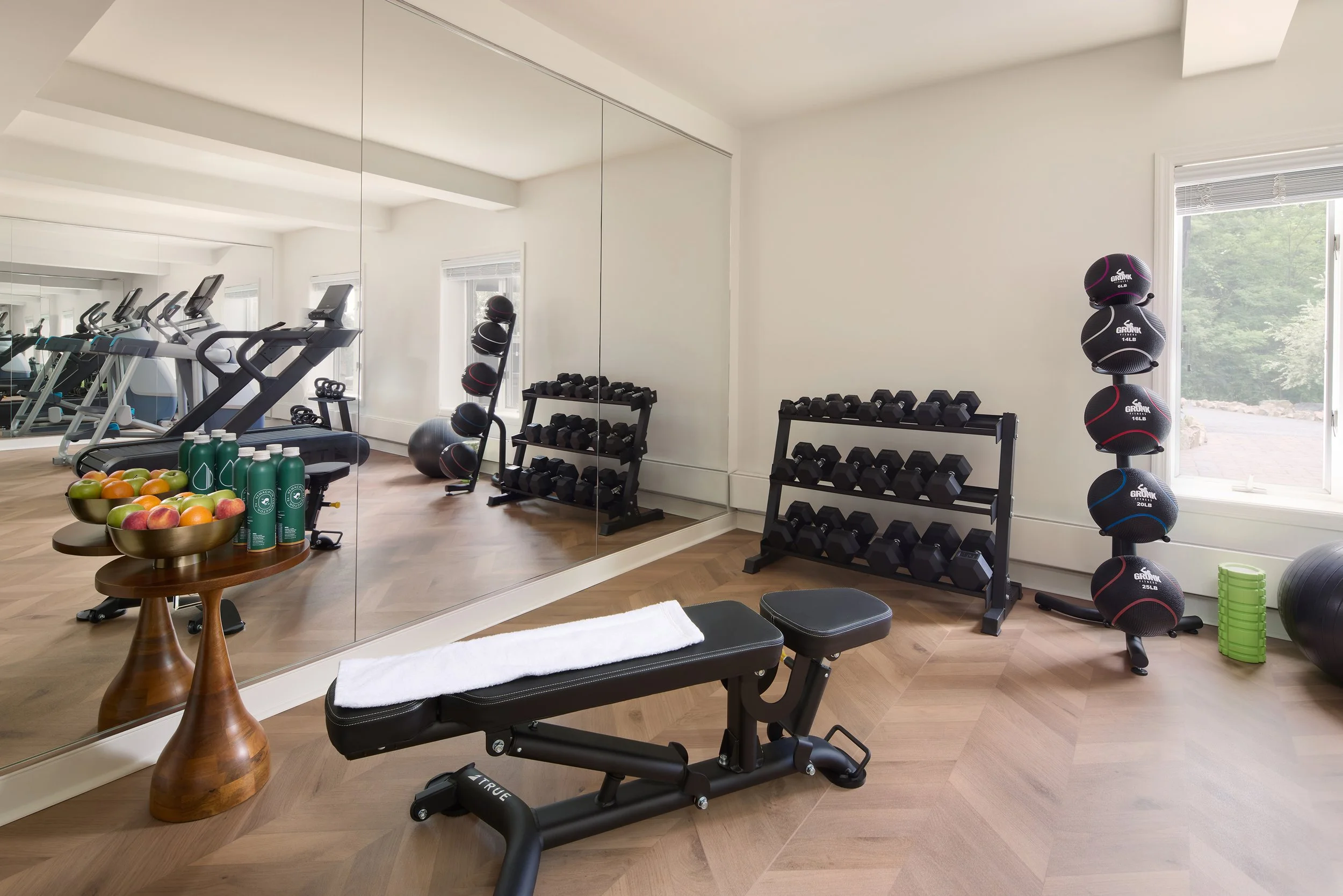 Arden Astate5500_RT1_sRGB.jpg