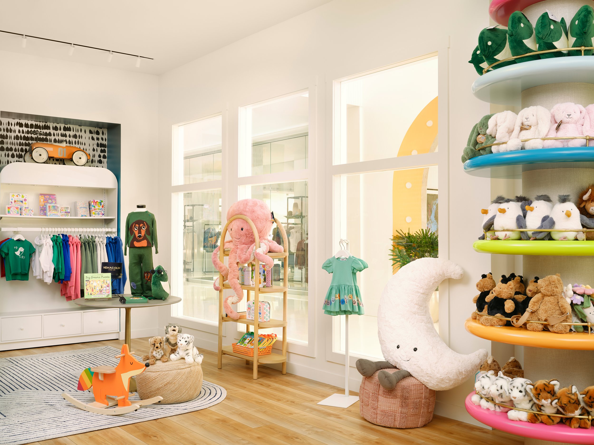 LL Shops5902_RT2_RT3_sRGB.jpg