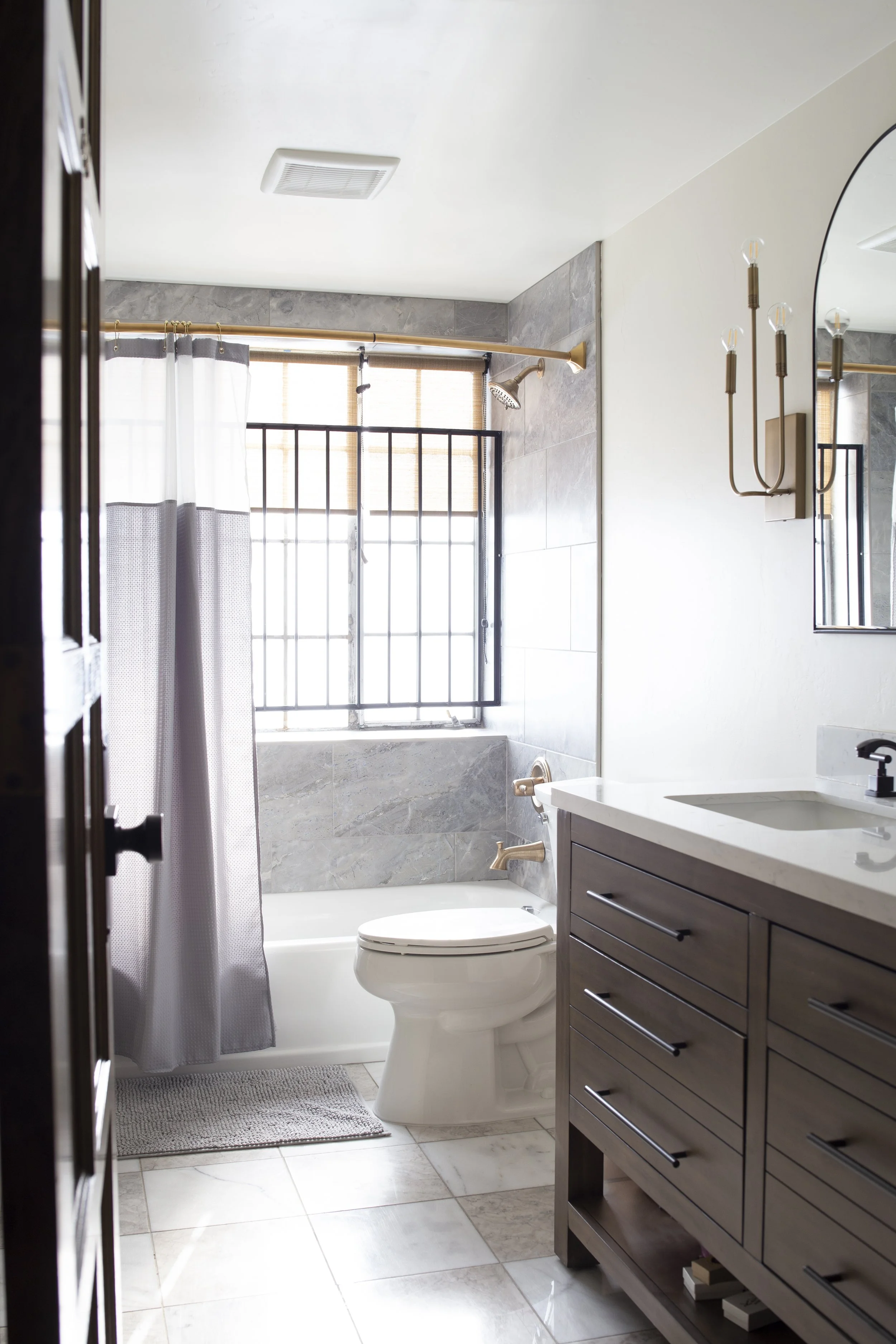 U. AKH Unit Bath.jpg