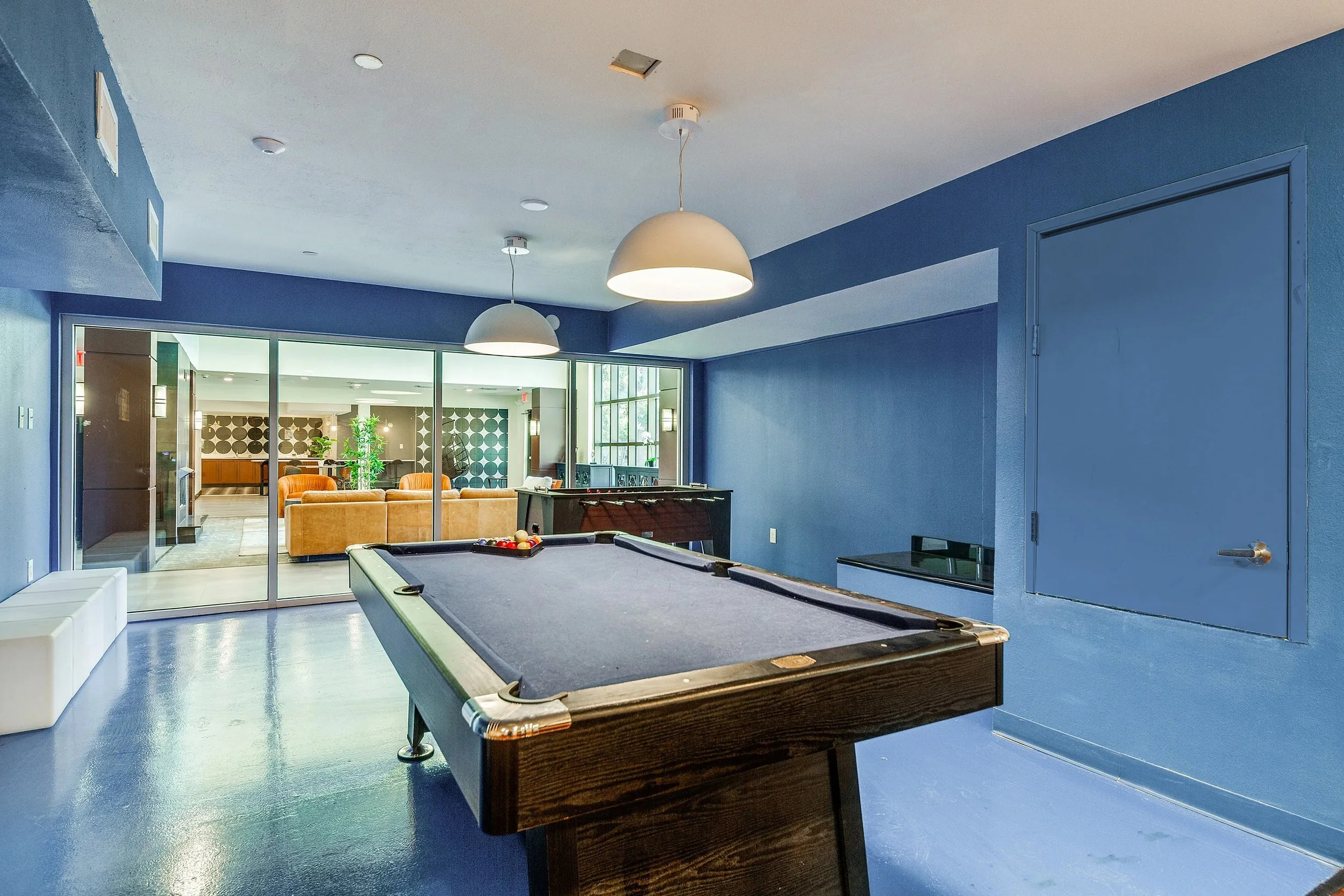 billiard room Onyx.jpg