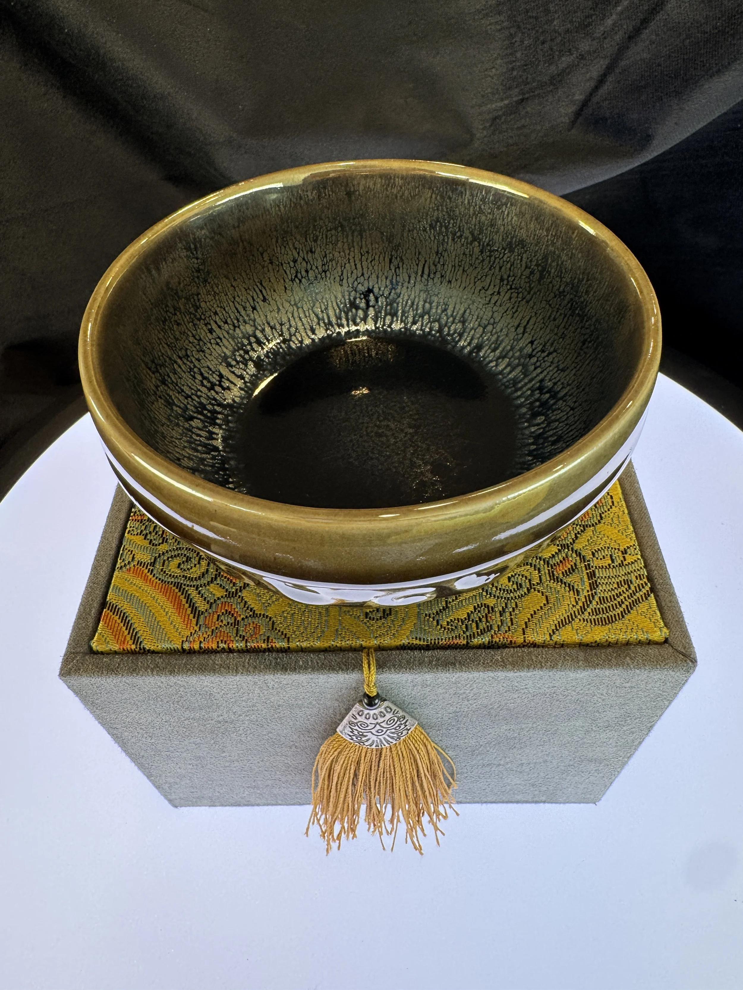 Jian Zhan Green Bowl with Silver/Blue Rabbit Hair Glaze