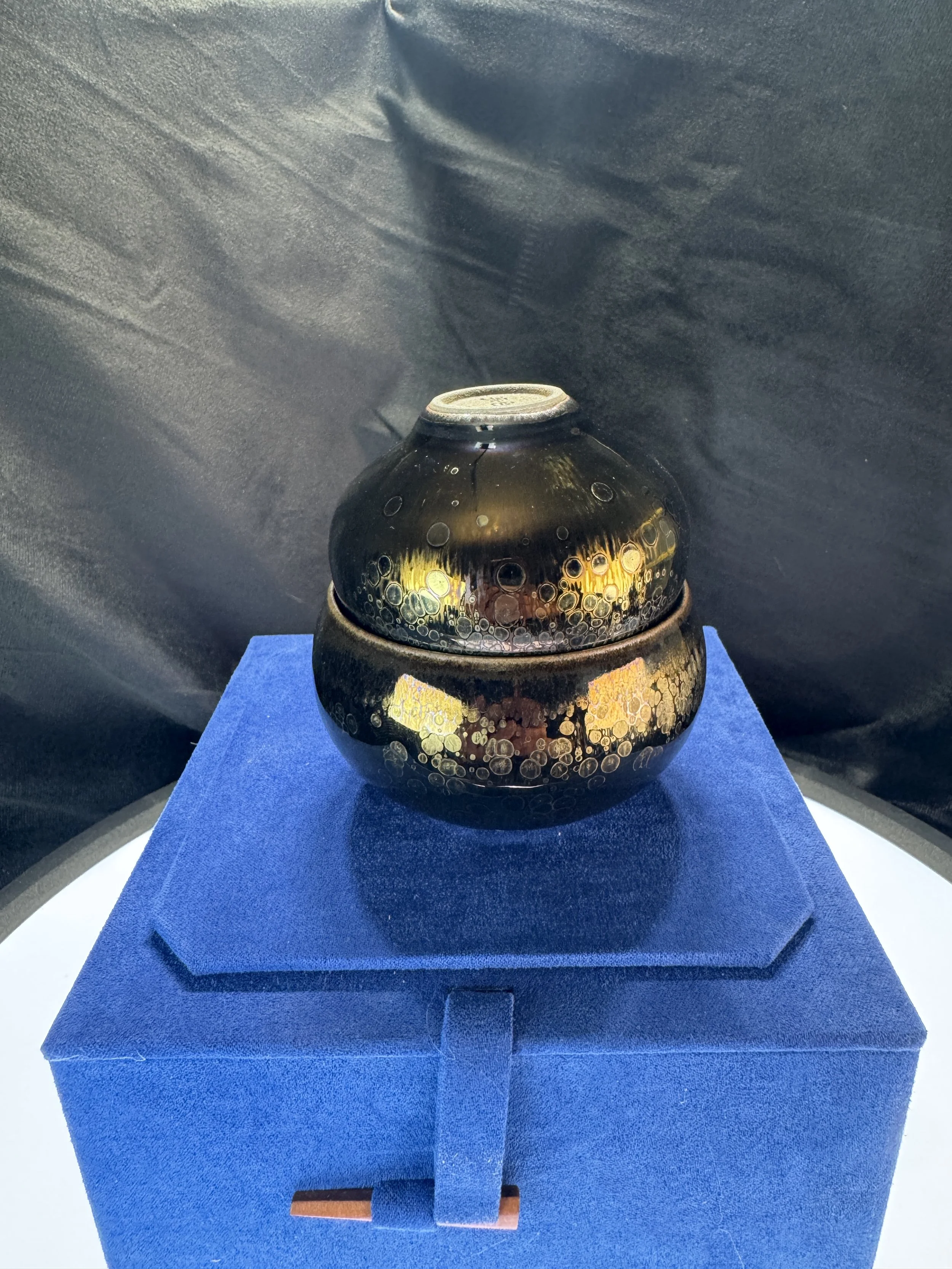 Jian Zhan Gourd Pair Cups - Metallic Gold Hare's Fur and Oil-Drop Glaze