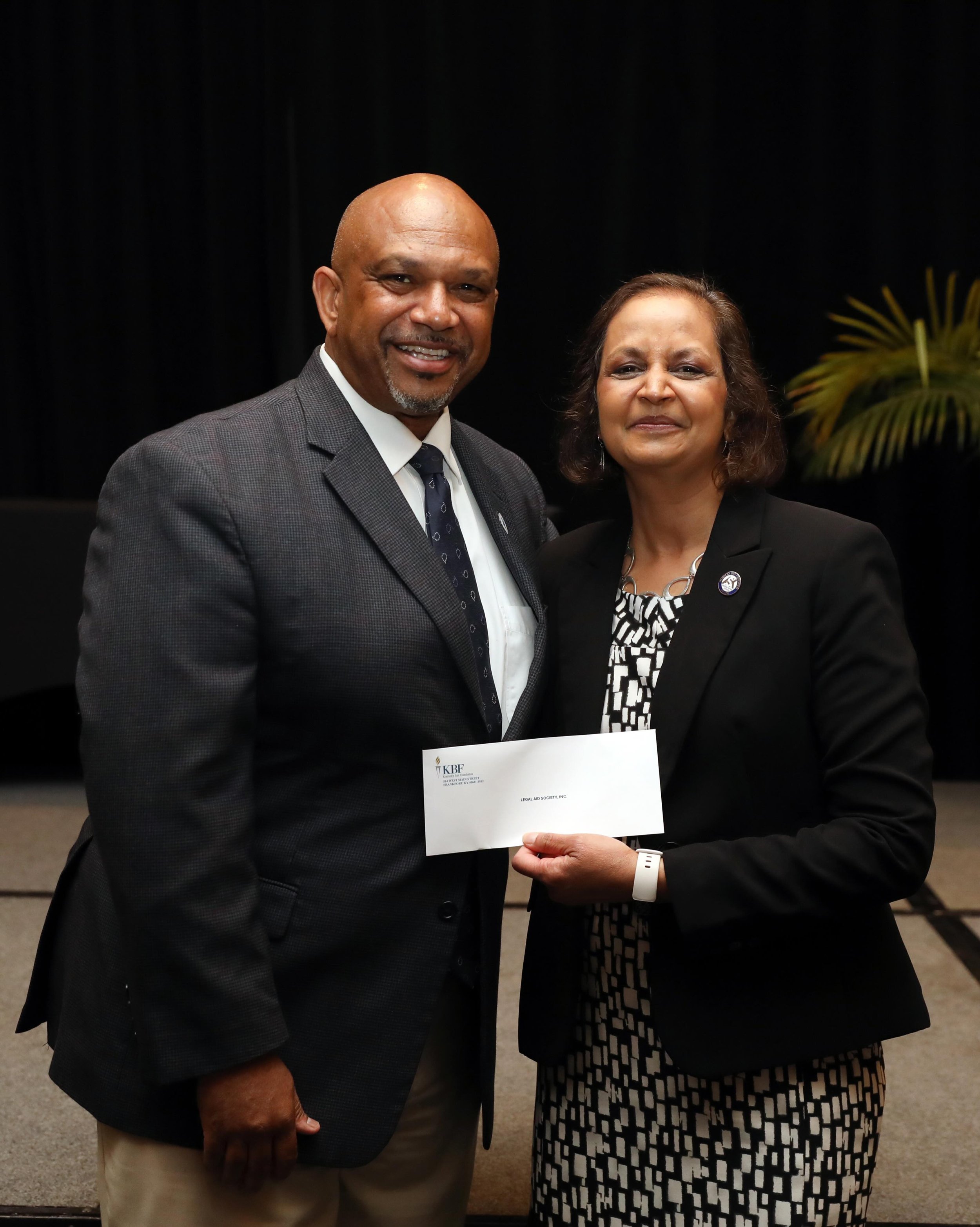 How We Help Fuel Access to Justice: Grantmaking

We invest in nonprofit organizations that deliver civil legal aid, expand law-related education, and serve Kentuckians most in need.

We steward resources responsibly, invest strategically, and hold ou