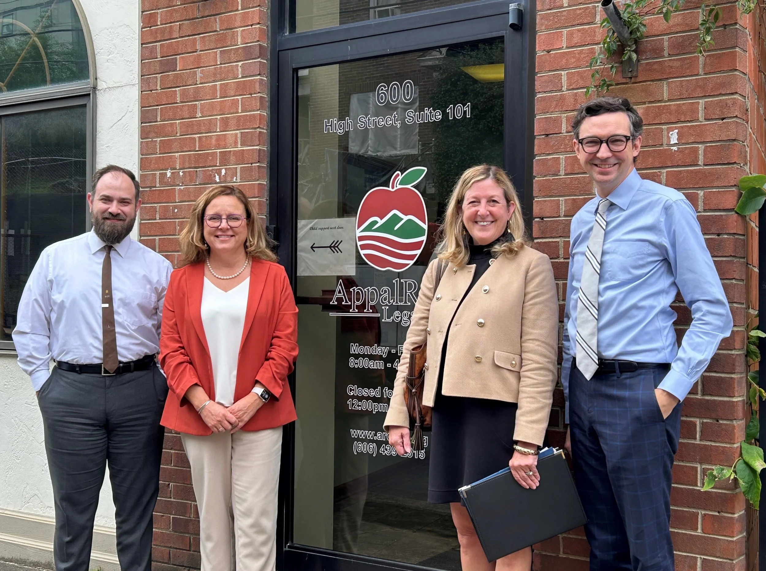 How We Help Fuel Access to Justice: IOLTA

The Kentucky Interest on Lawyers&rsquo; Trust Accounts (IOLTA) is a unique and innovative way to increase access to justice for individuals and families living in poverty and to improve our justice system.&n