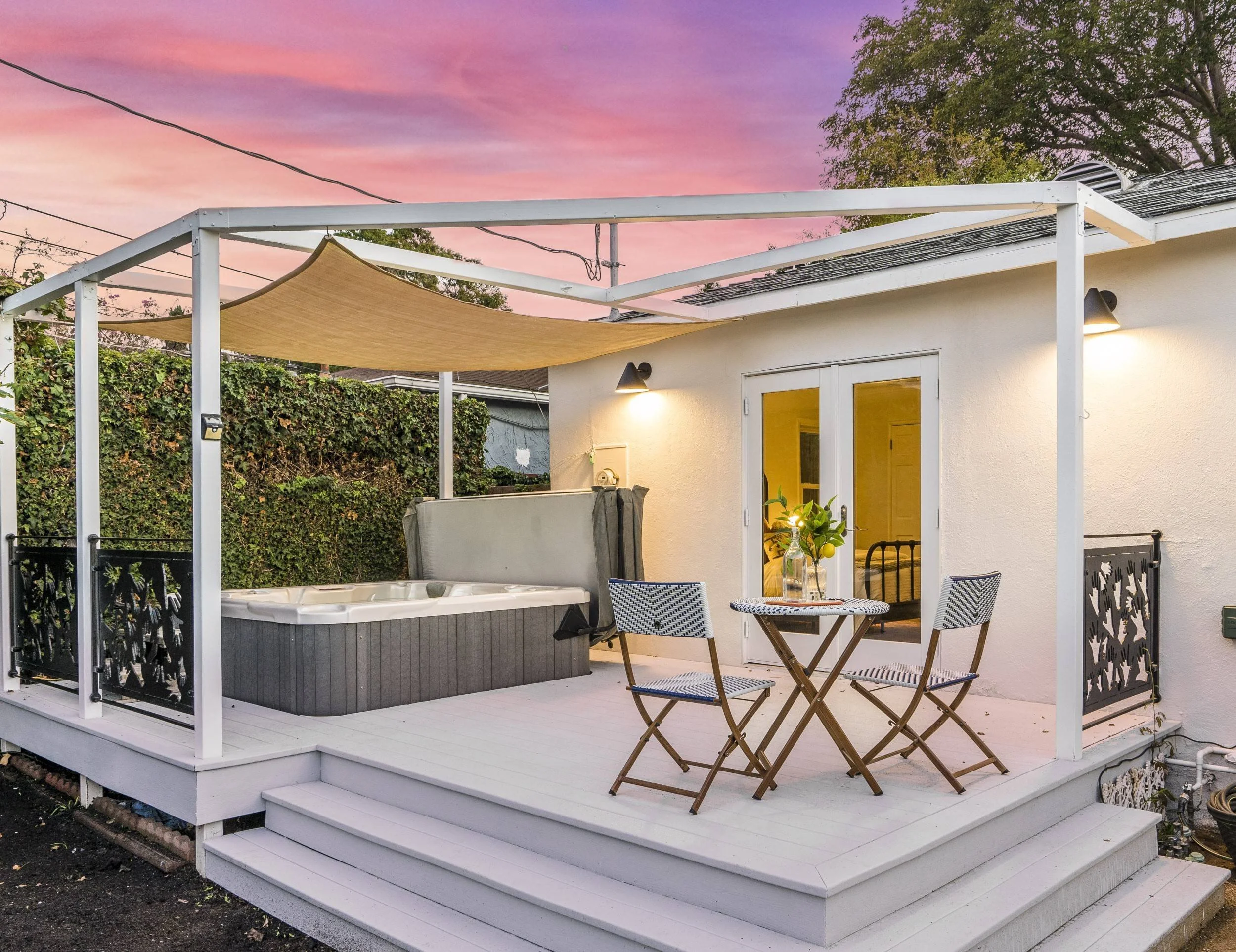 $1,610,000 | 3540 Maplewood Ave