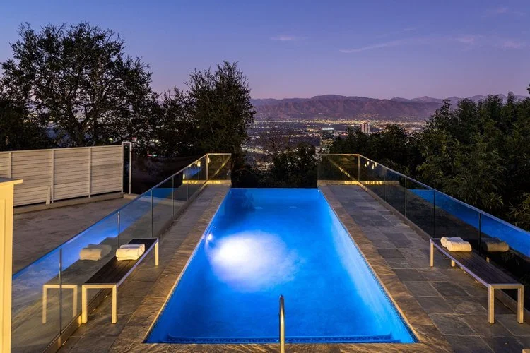 $2,495,000 | 7825 Torreyson Dr