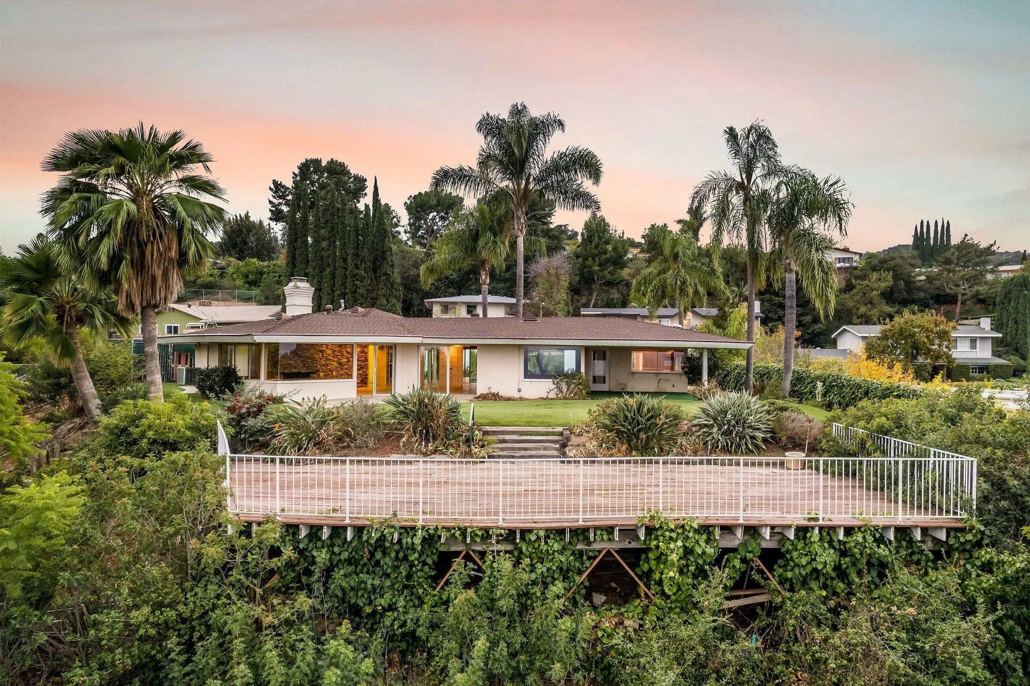 $2,000,000 | 3404 Colville Pl