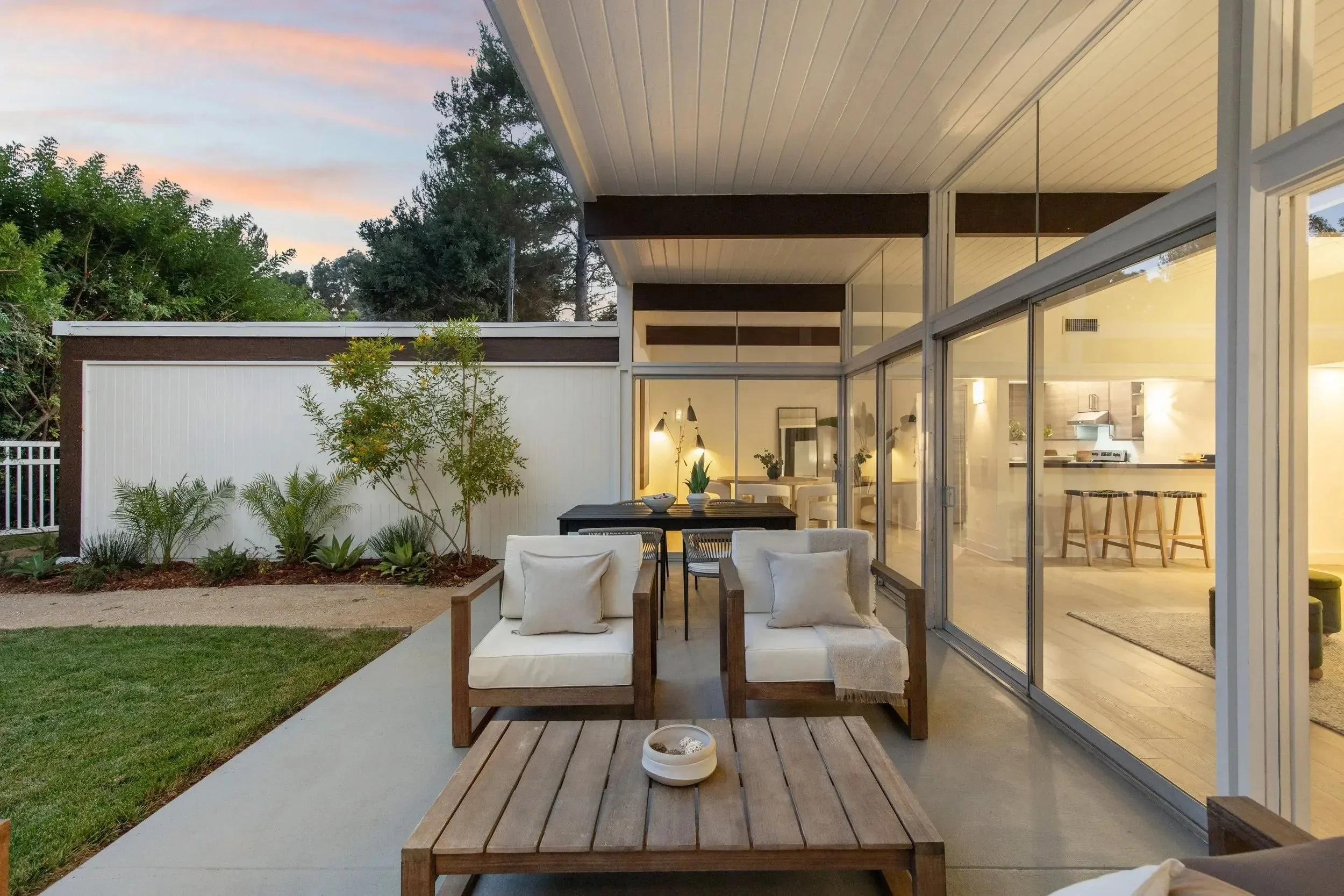 $2,915,000 | 756 Teakwood Rd