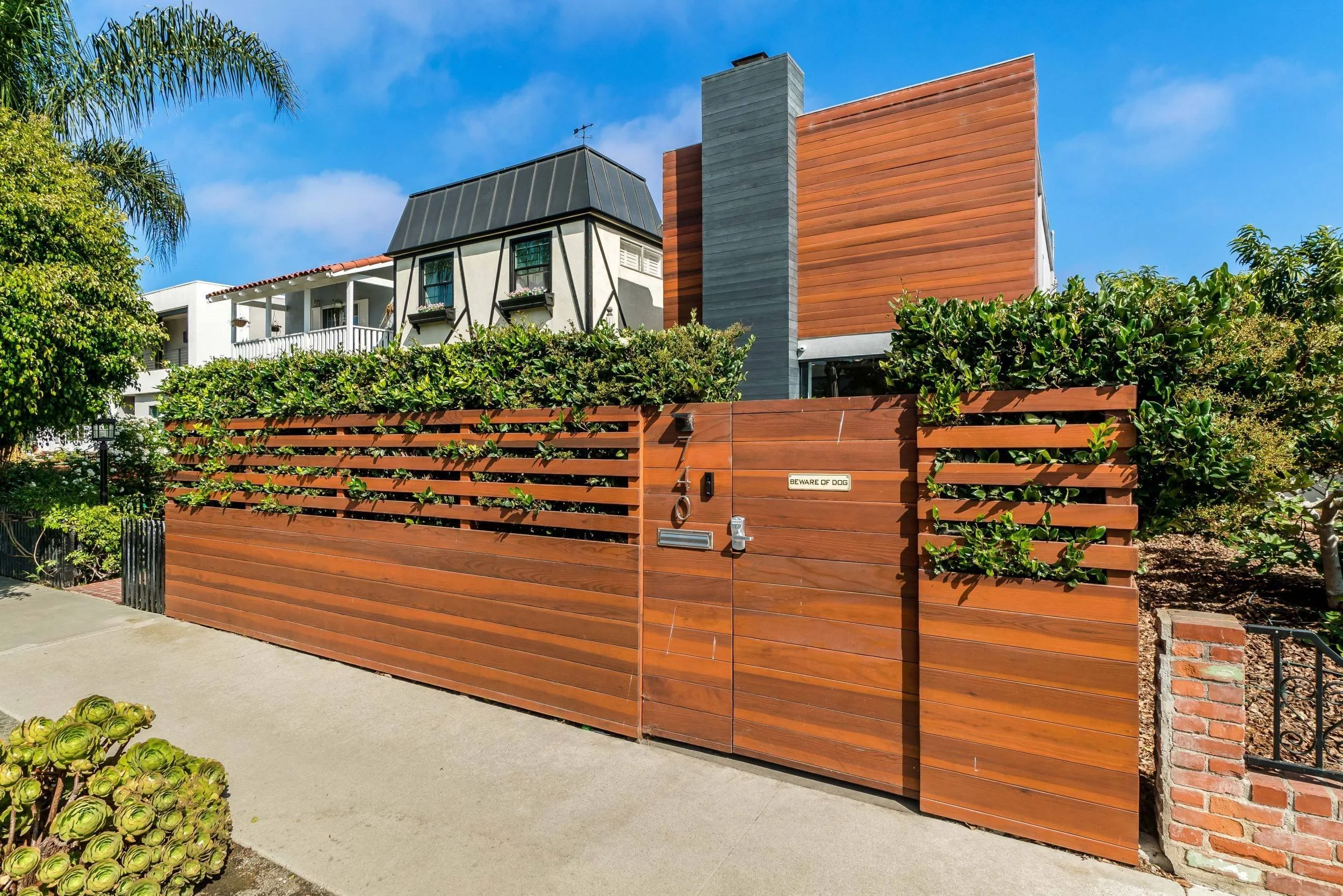 $2,340,000 | 740 Howard St
