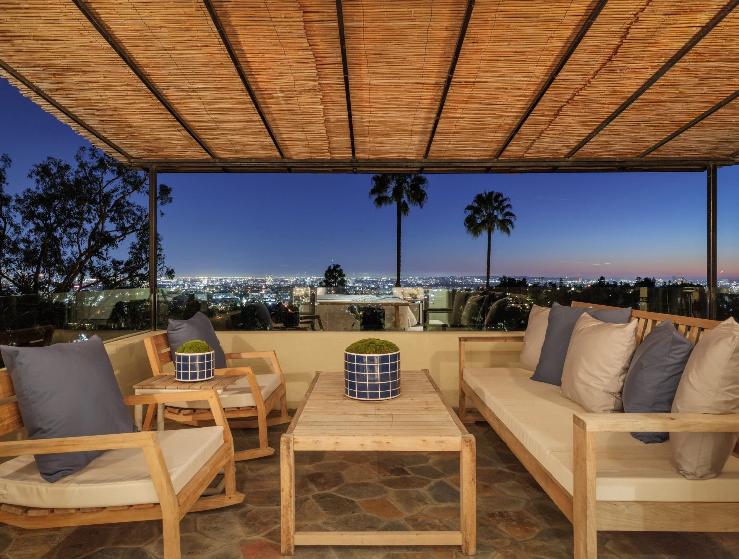 $5,541,668 | 2407 N Catalina St