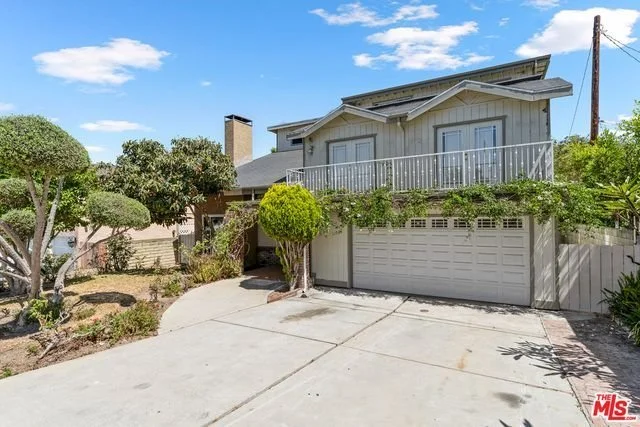  $2,300,000 | Modjeska Pl